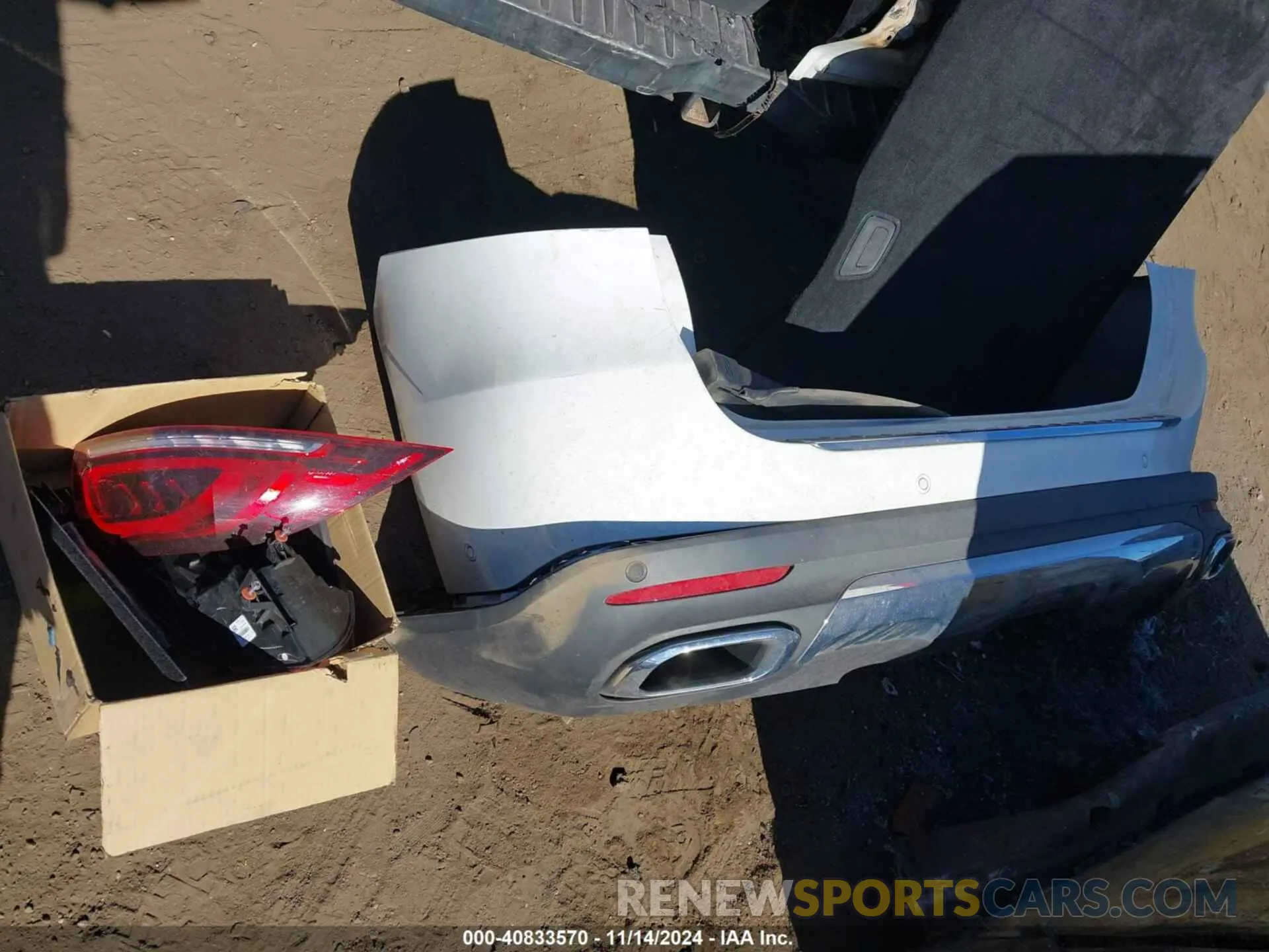 12 Photograph of a damaged car 4JGFB4KB9LA171754 MERCEDES-BENZ GLE 350 2020