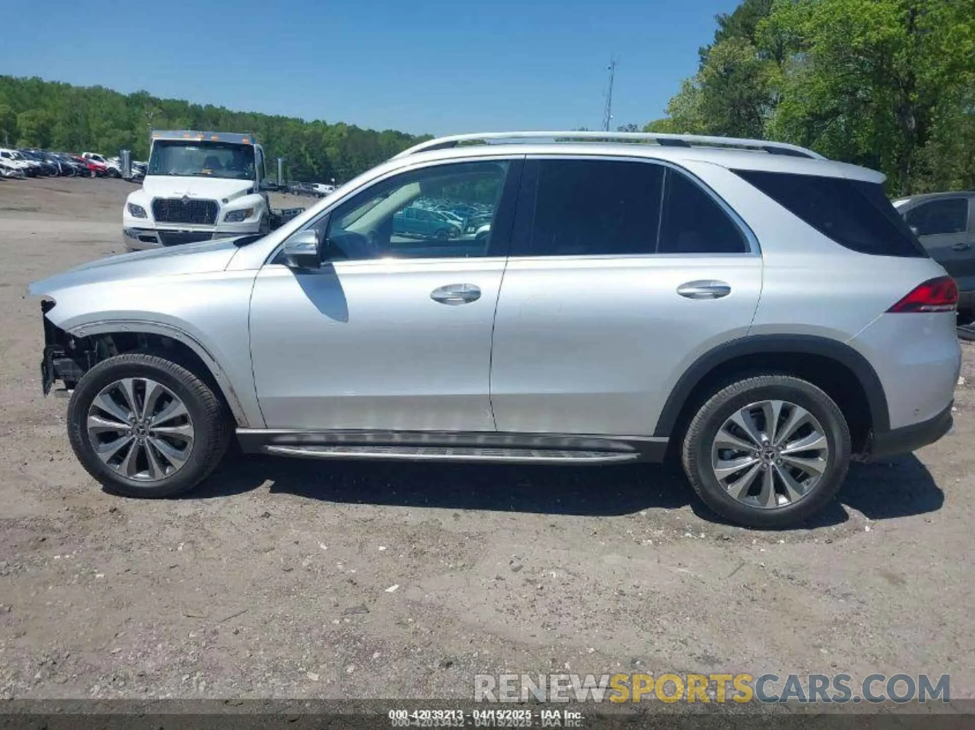 15 Photograph of a damaged car 4JGFB4KE0LA031263 MERCEDES-BENZ GLE 350 2020