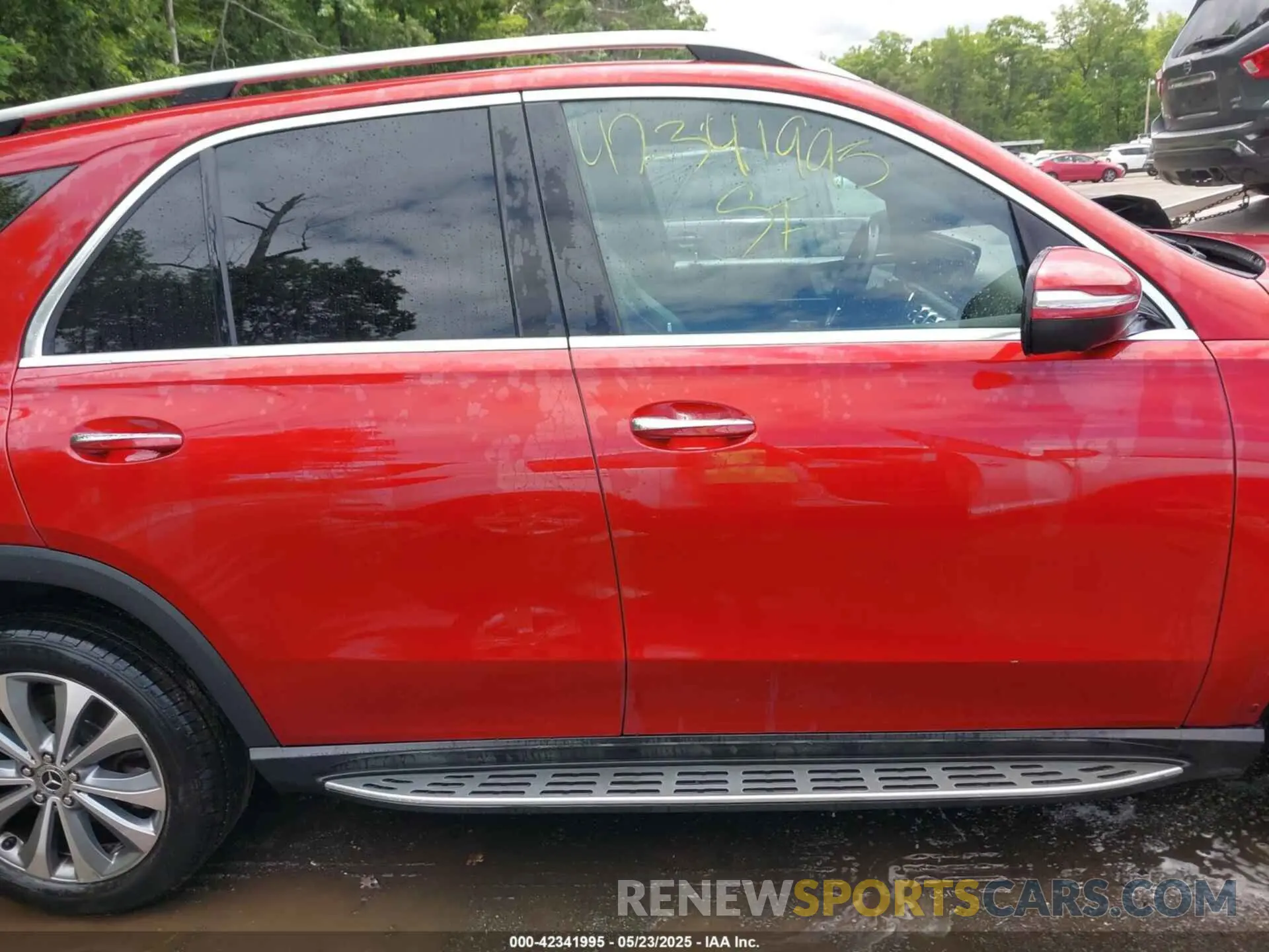 14 Photograph of a damaged car 4JGFB4KE3LA056089 MERCEDES-BENZ GLE 350 2020