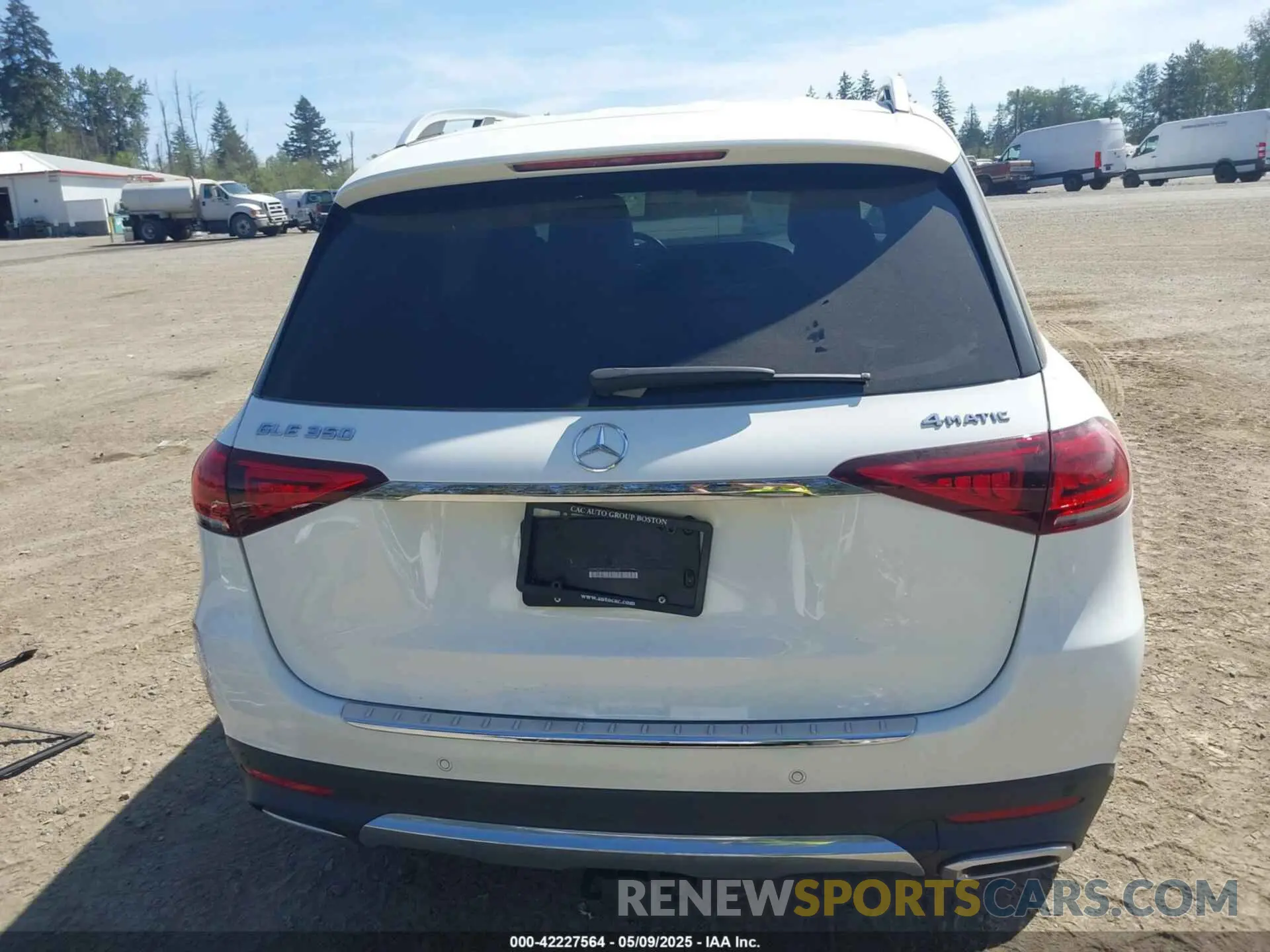 17 Photograph of a damaged car 4JGFB4KE5LA052271 MERCEDES-BENZ GLE 350 2020