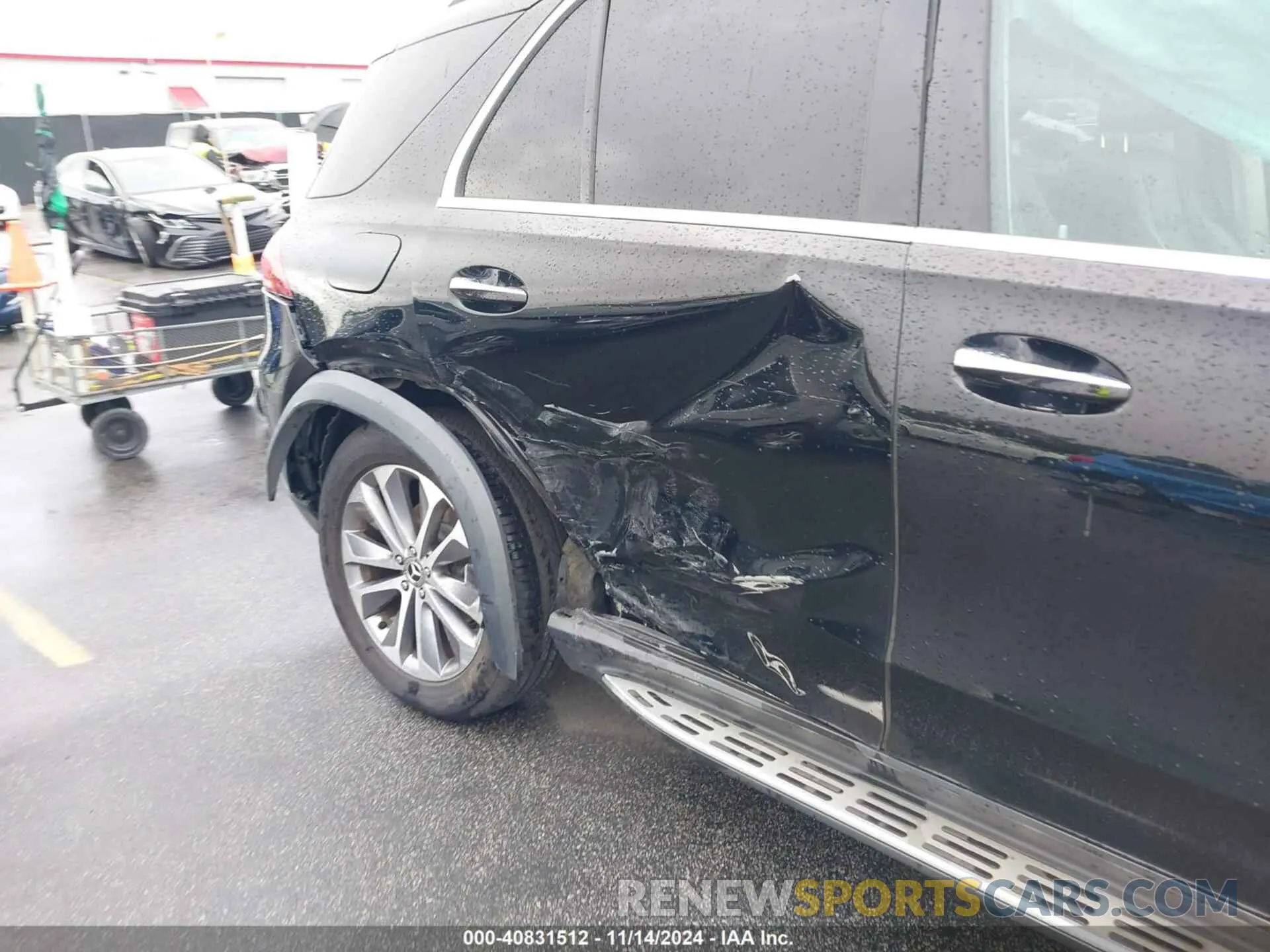 6 Photograph of a damaged car 4JGFB4KE7LA011785 MERCEDES-BENZ GLE 350 2020