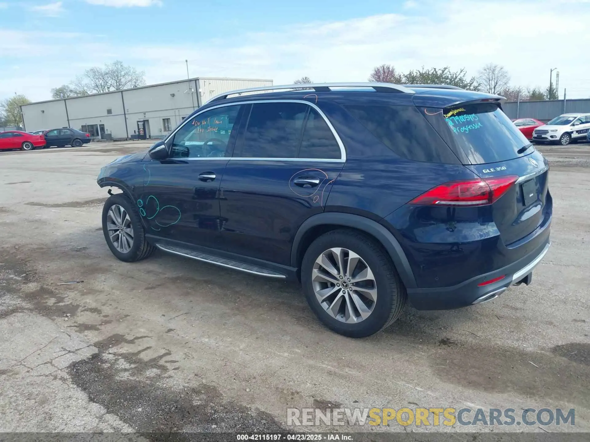 3 Photograph of a damaged car 4JGFB4KE7LA049386 MERCEDES-BENZ GLE 350 2020