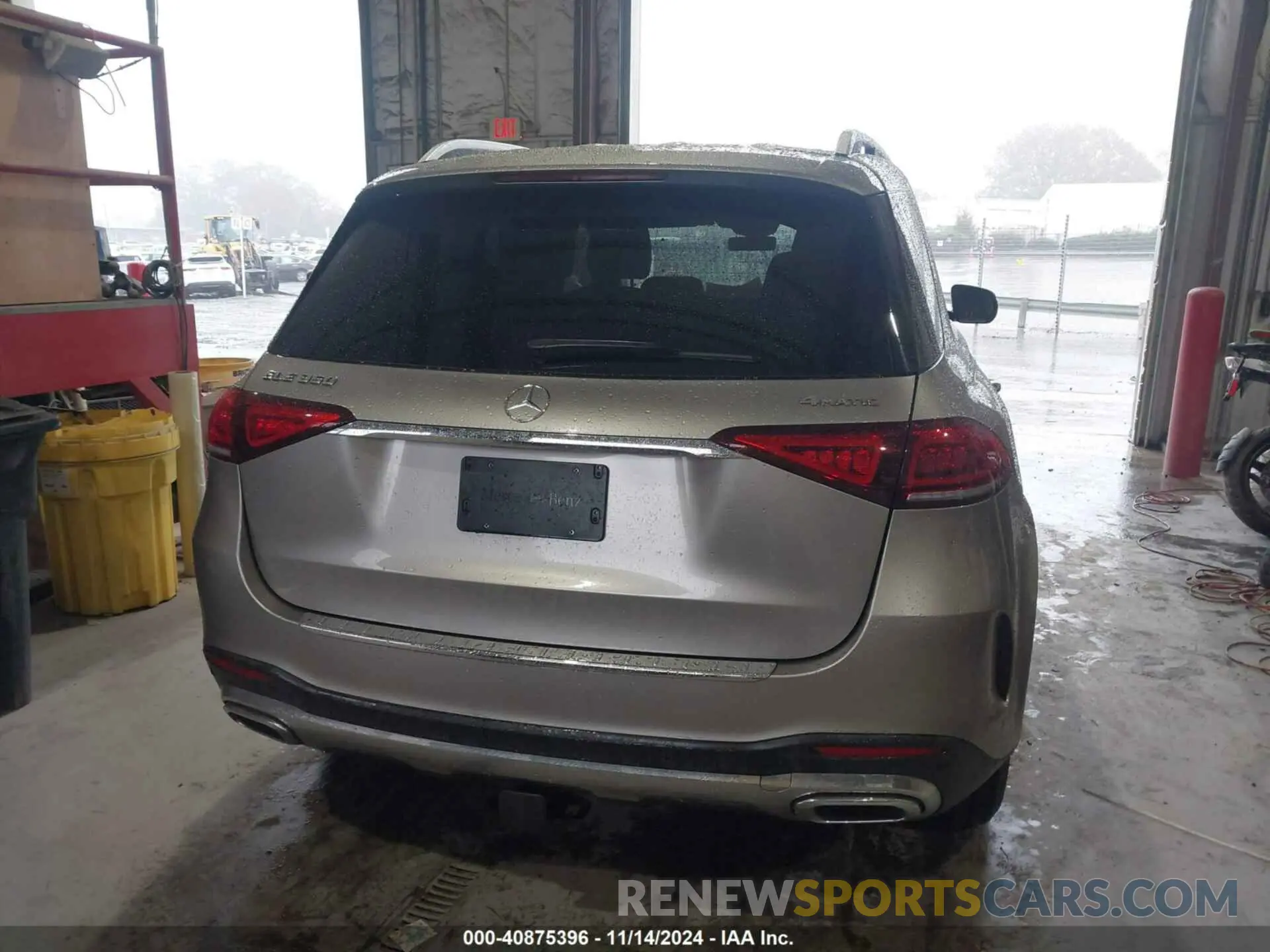 16 Photograph of a damaged car 4JGFB4KE8LA073695 MERCEDES-BENZ GLE 350 2020