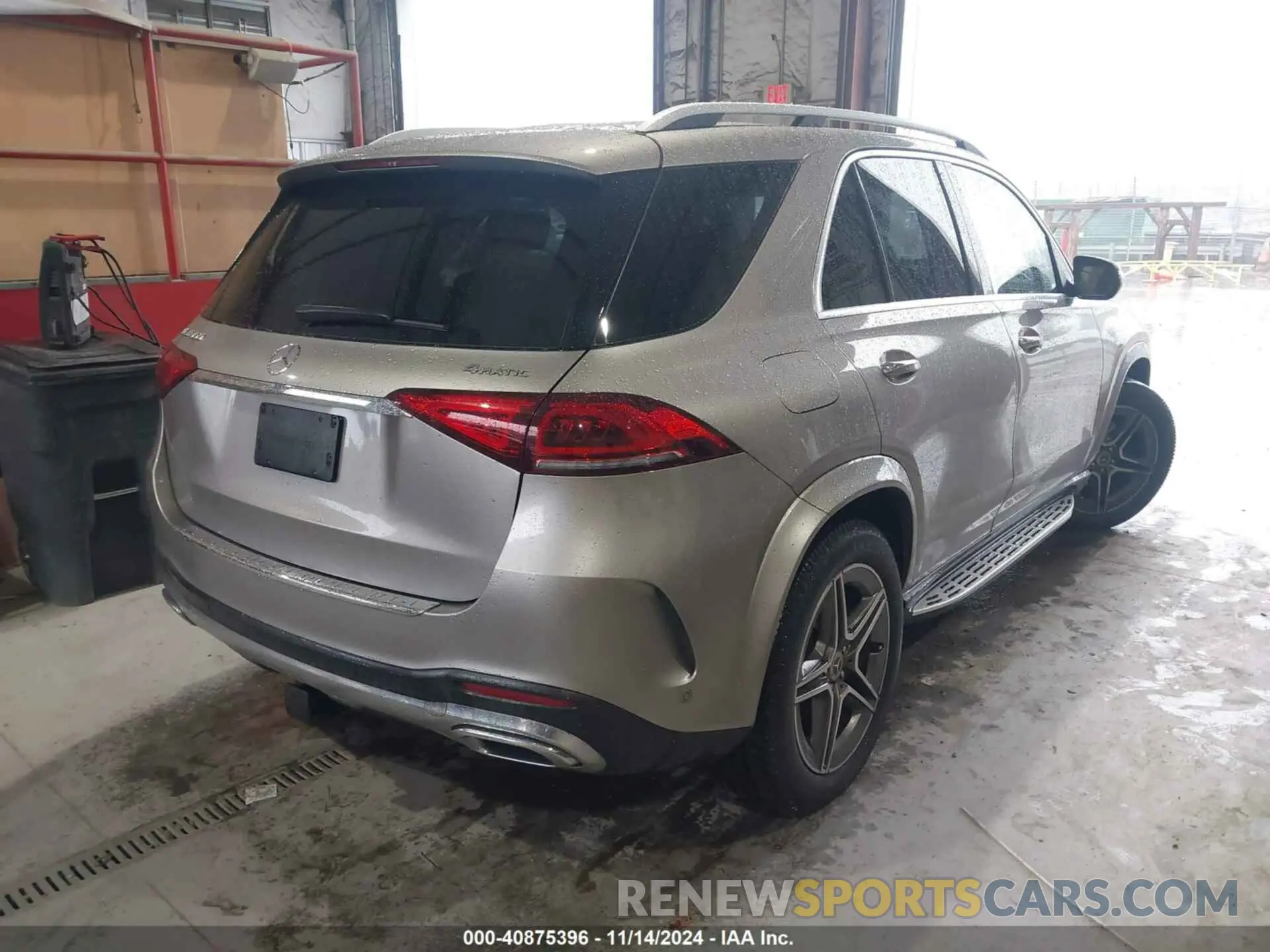 4 Photograph of a damaged car 4JGFB4KE8LA073695 MERCEDES-BENZ GLE 350 2020