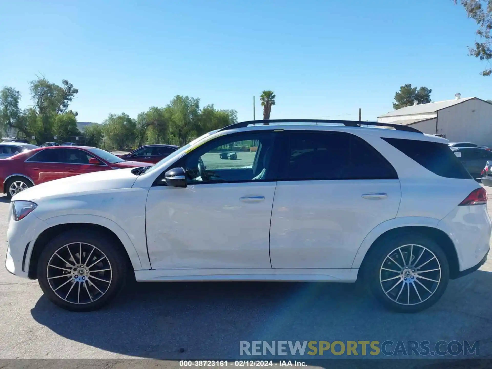 14 Photograph of a damaged car 4JGFB4JB1MA374771 MERCEDES-BENZ GLE 350 2021