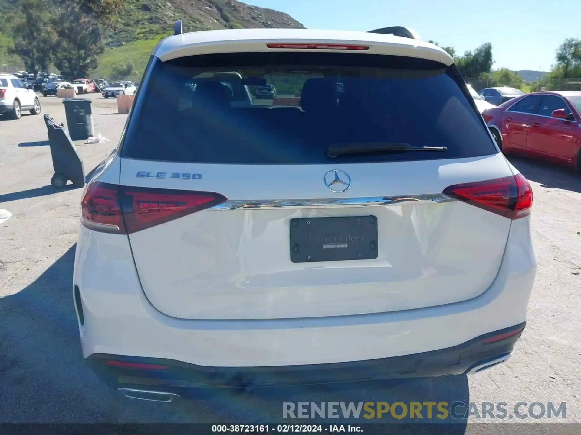 16 Photograph of a damaged car 4JGFB4JB1MA374771 MERCEDES-BENZ GLE 350 2021