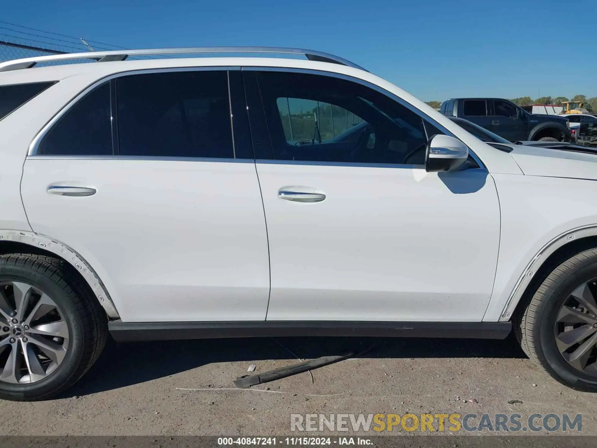 13 Photograph of a damaged car 4JGFB4JB1MA526550 MERCEDES-BENZ GLE 350 2021