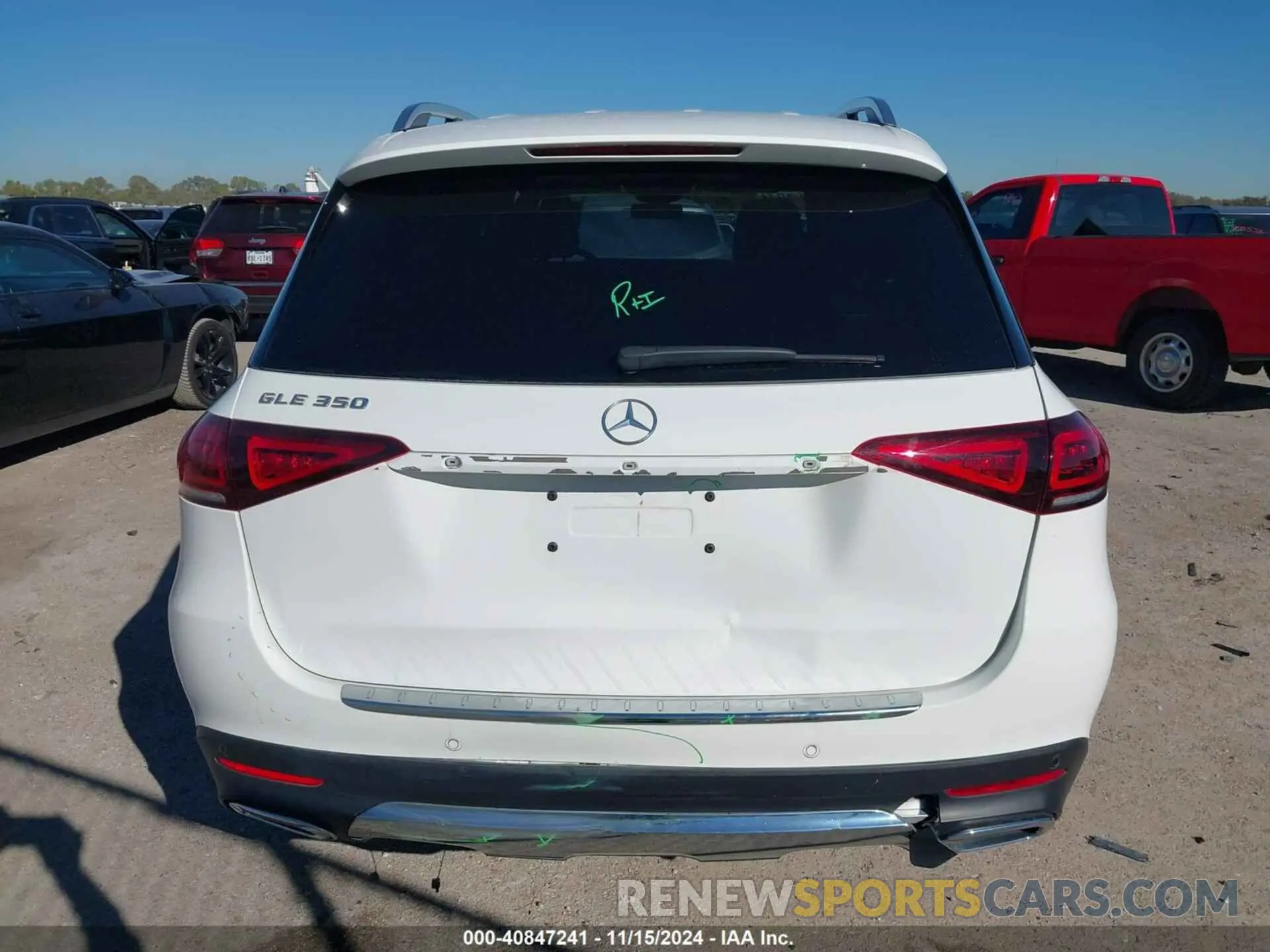 16 Photograph of a damaged car 4JGFB4JB1MA526550 MERCEDES-BENZ GLE 350 2021