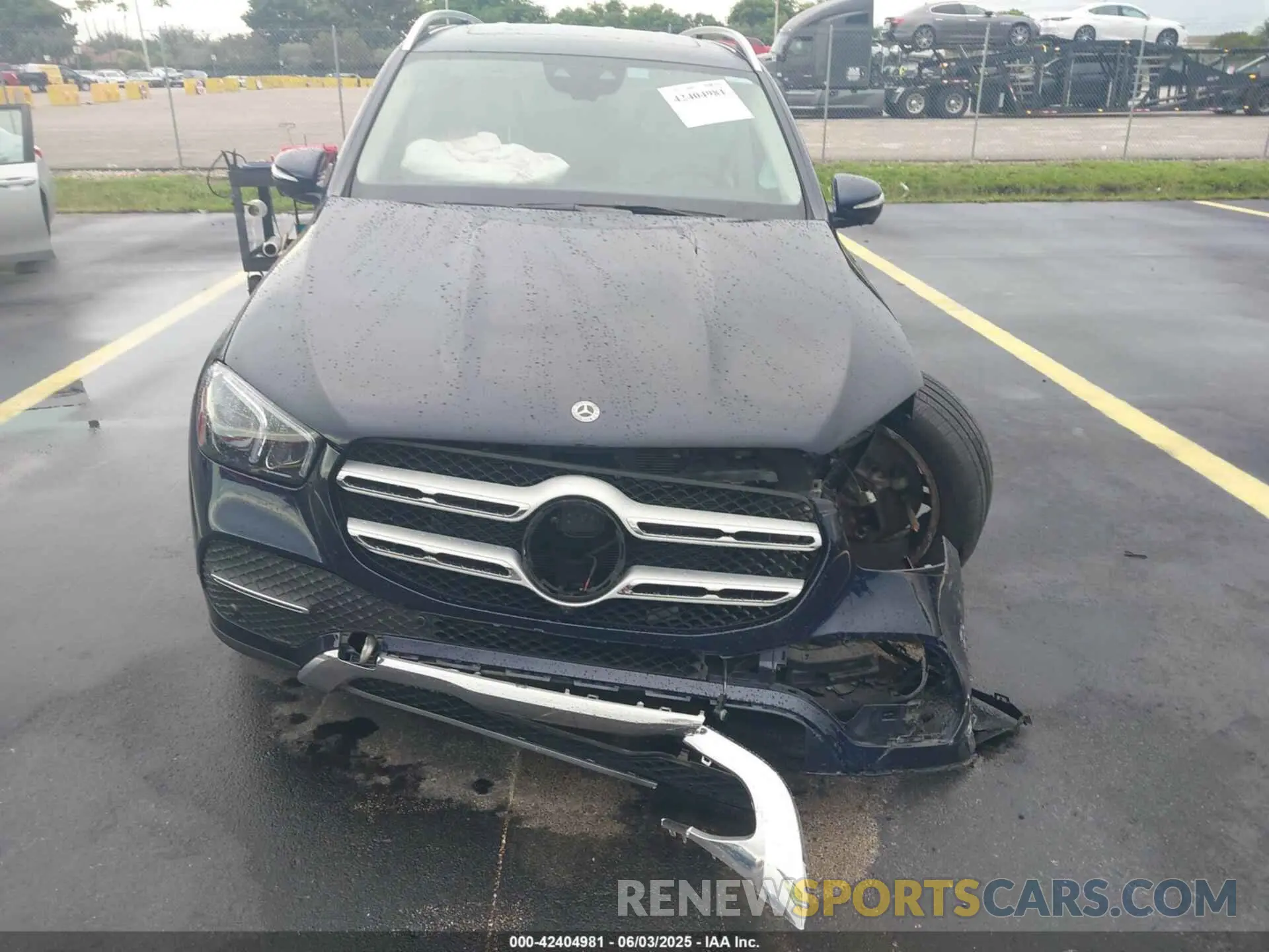 12 Photograph of a damaged car 4JGFB4JB3MA305550 MERCEDES-BENZ GLE 350 2021