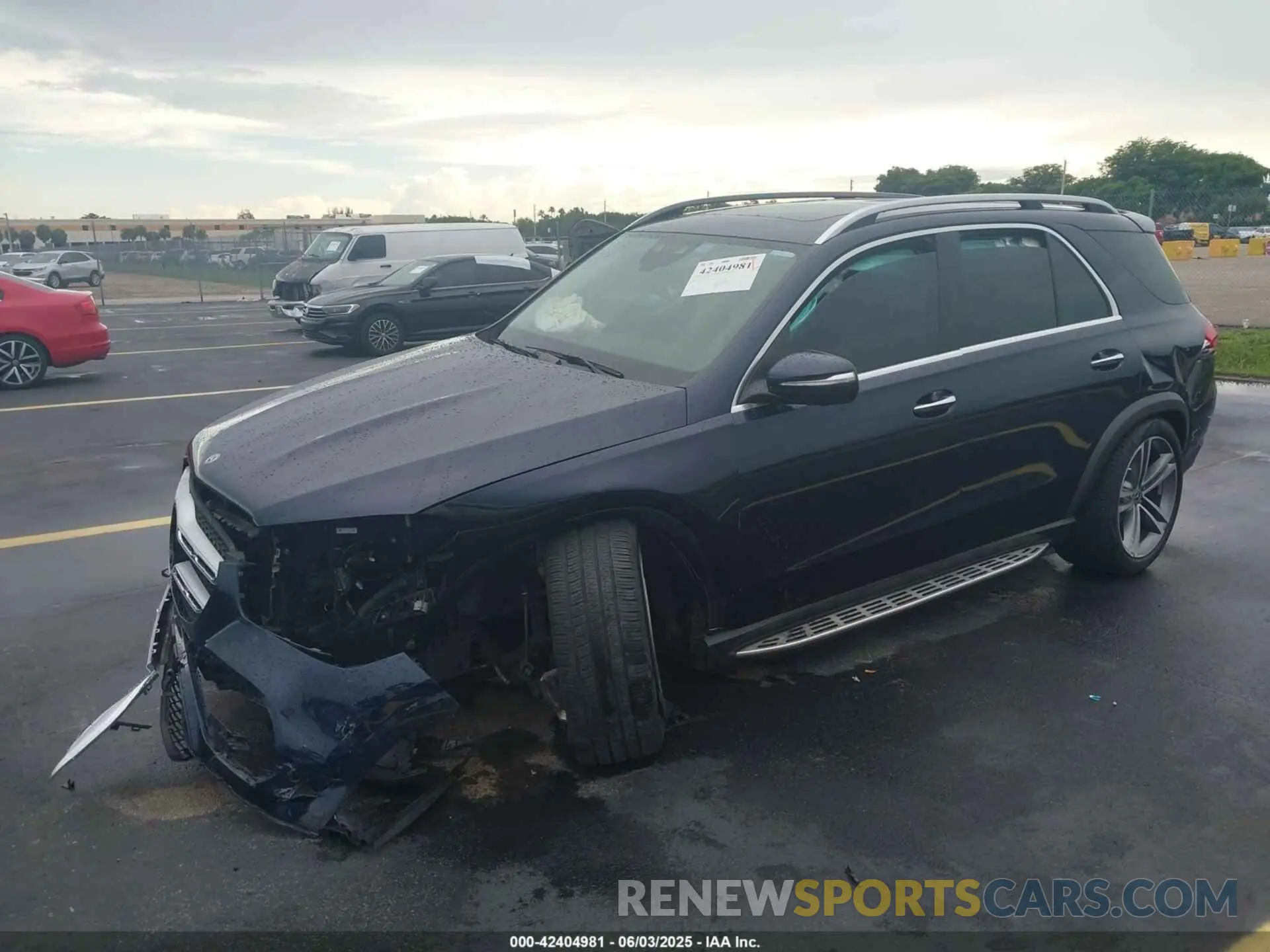 2 Photograph of a damaged car 4JGFB4JB3MA305550 MERCEDES-BENZ GLE 350 2021