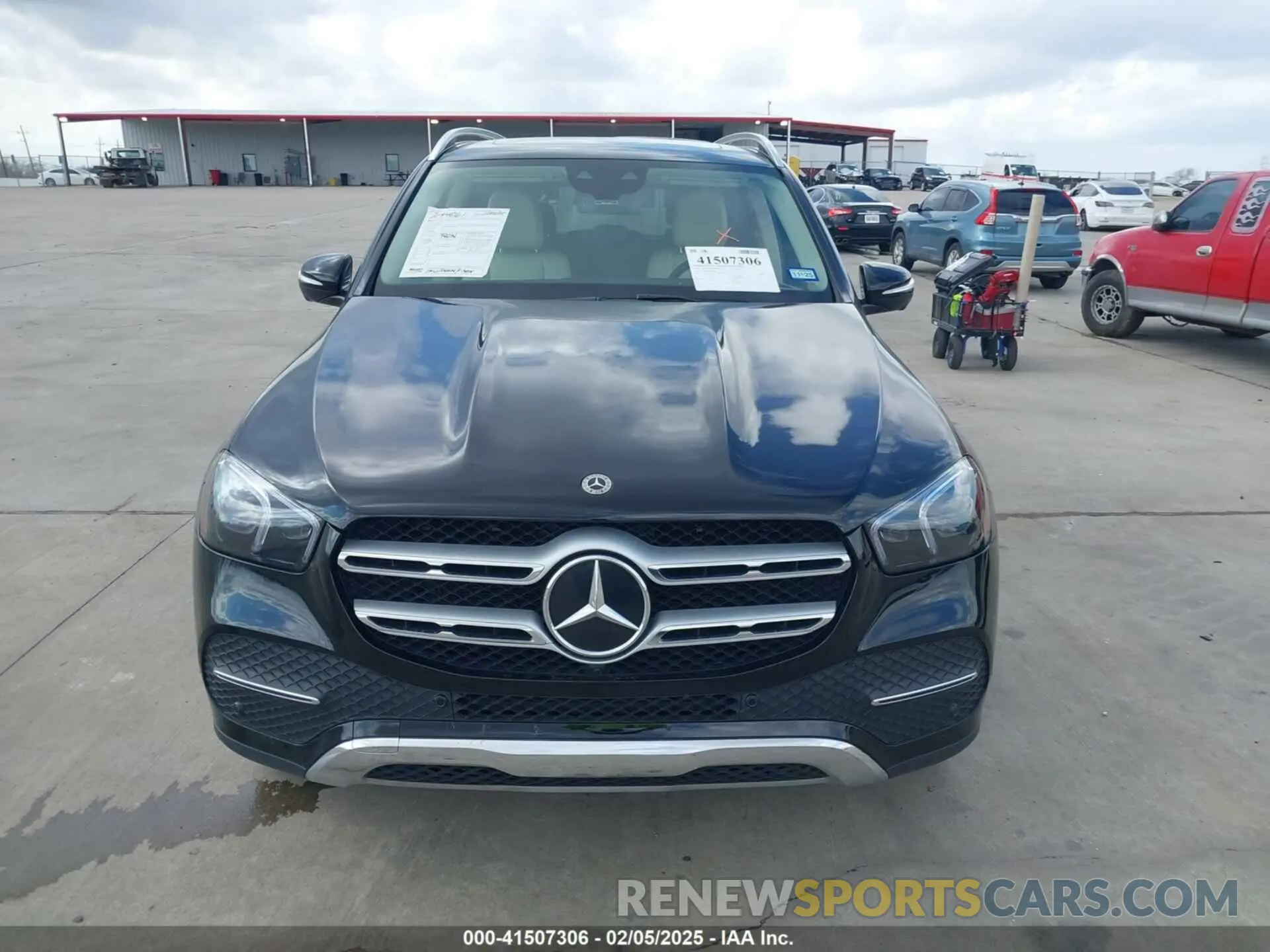 12 Photograph of a damaged car 4JGFB4JB6MA366097 MERCEDES-BENZ GLE 350 2021
