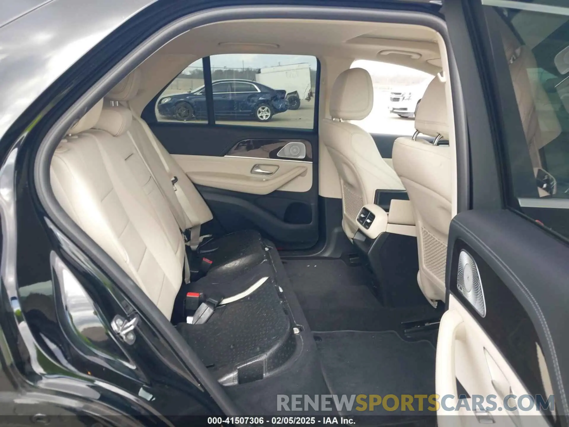 8 Photograph of a damaged car 4JGFB4JB6MA366097 MERCEDES-BENZ GLE 350 2021