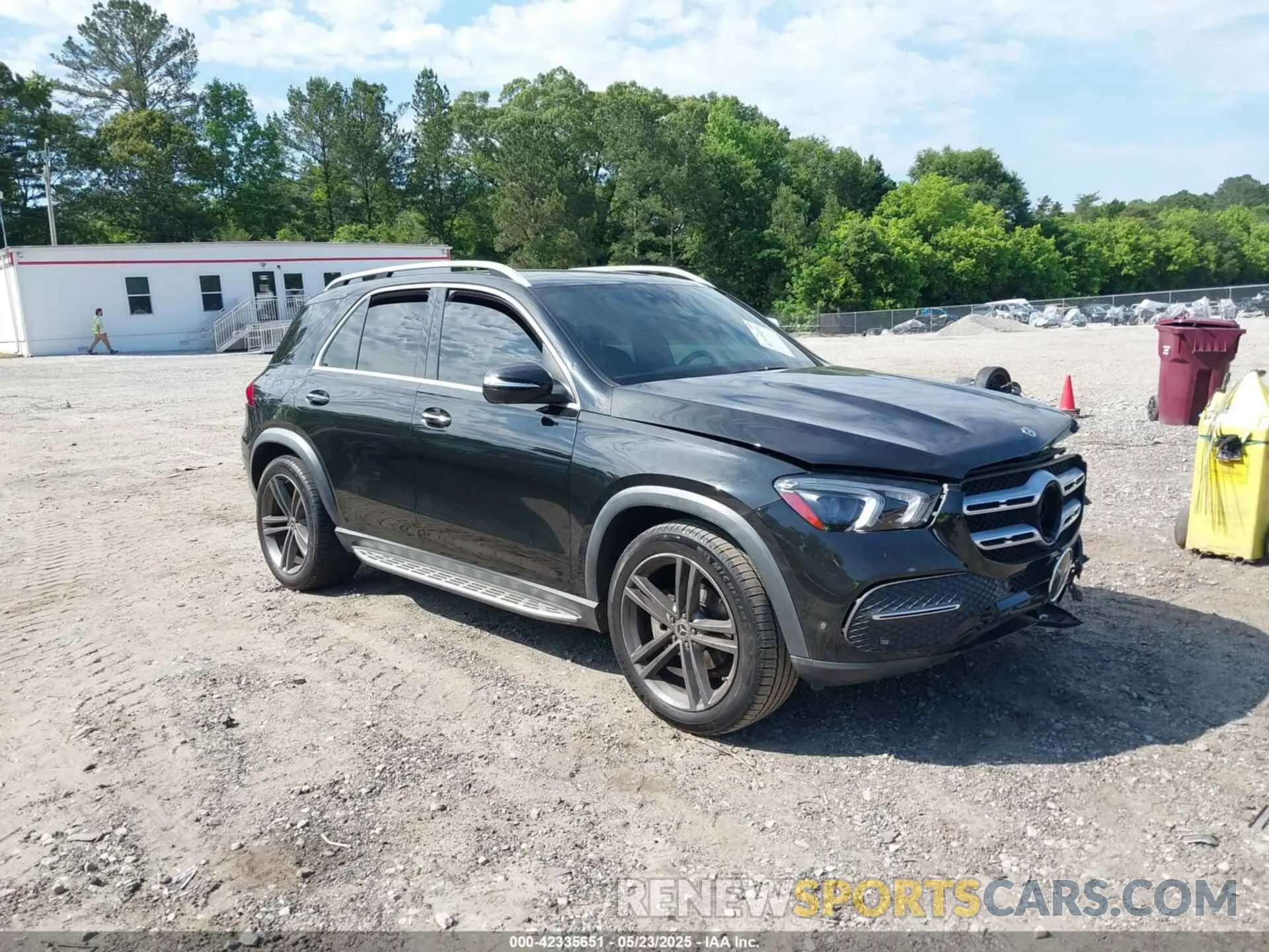 1 Photograph of a damaged car 4JGFB4JB8MA375514 MERCEDES-BENZ GLE 350 2021