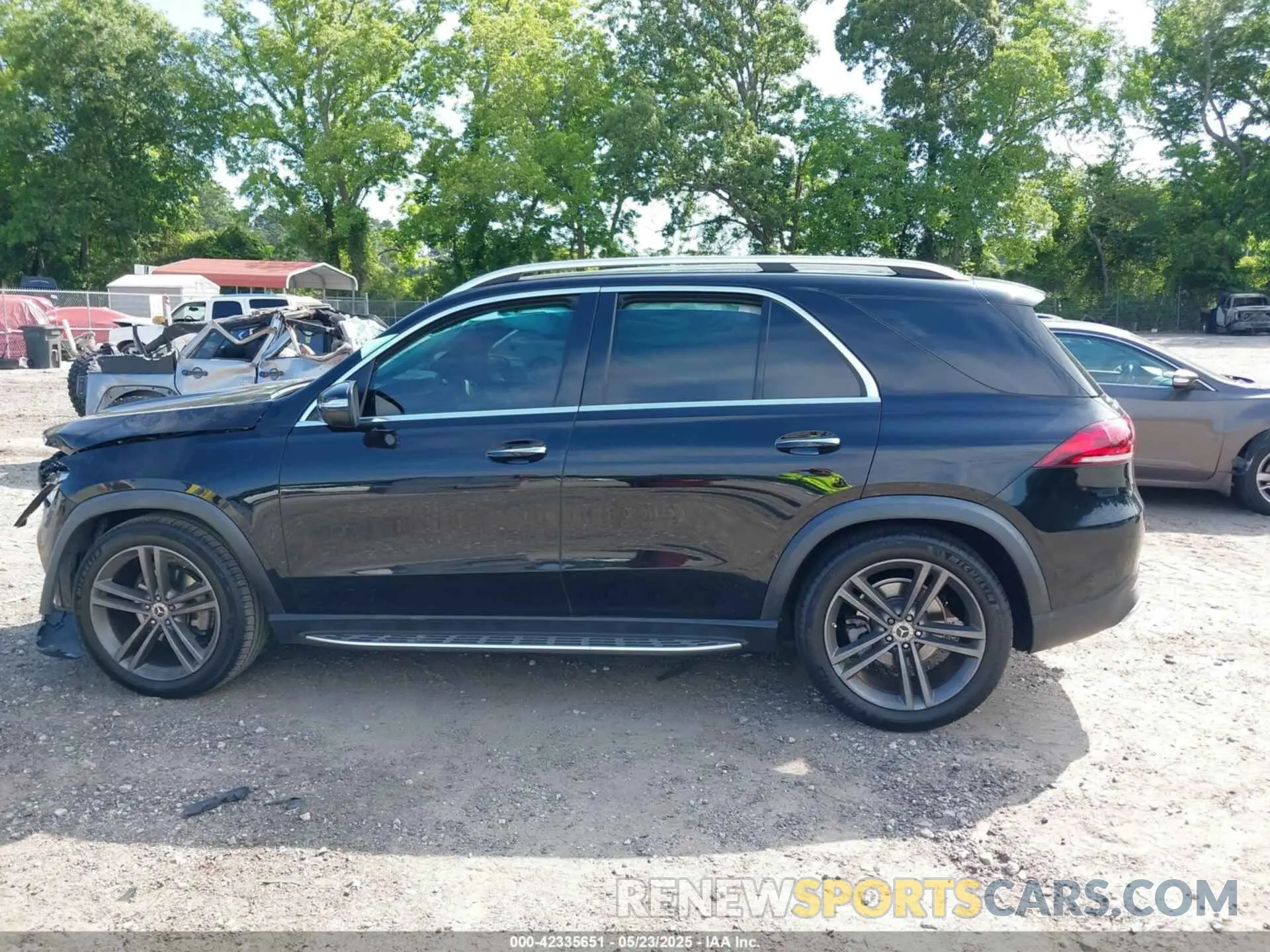 13 Photograph of a damaged car 4JGFB4JB8MA375514 MERCEDES-BENZ GLE 350 2021