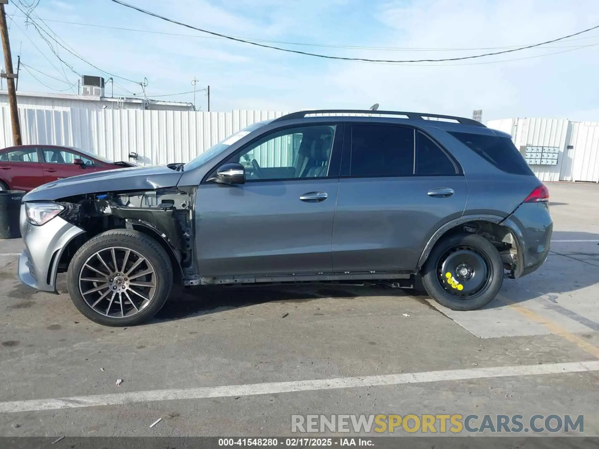 15 Photograph of a damaged car 4JGFB4JB8MA384259 MERCEDES-BENZ GLE 350 2021