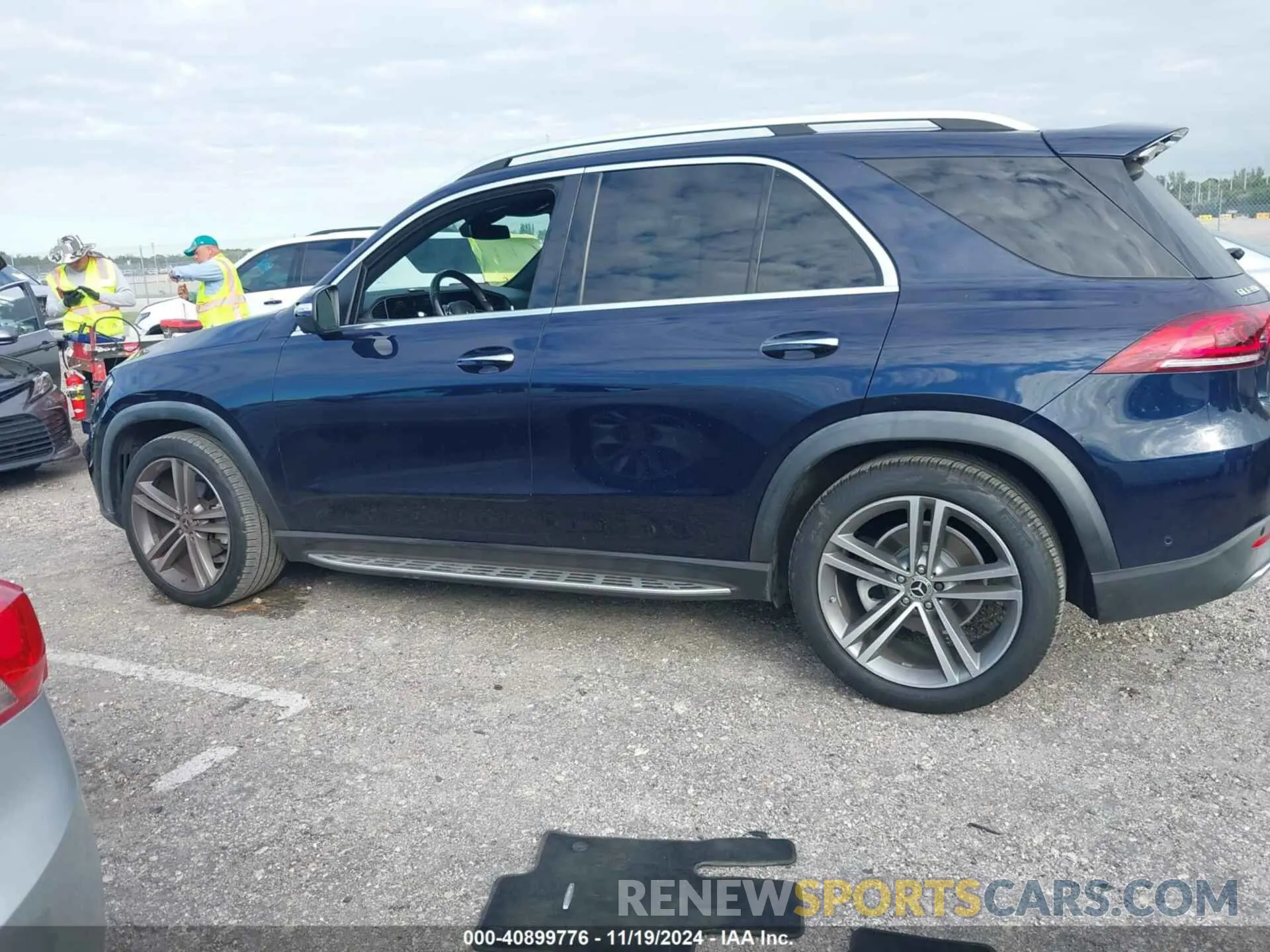 14 Photograph of a damaged car 4JGFB4JB9MA362657 MERCEDES-BENZ GLE 350 2021
