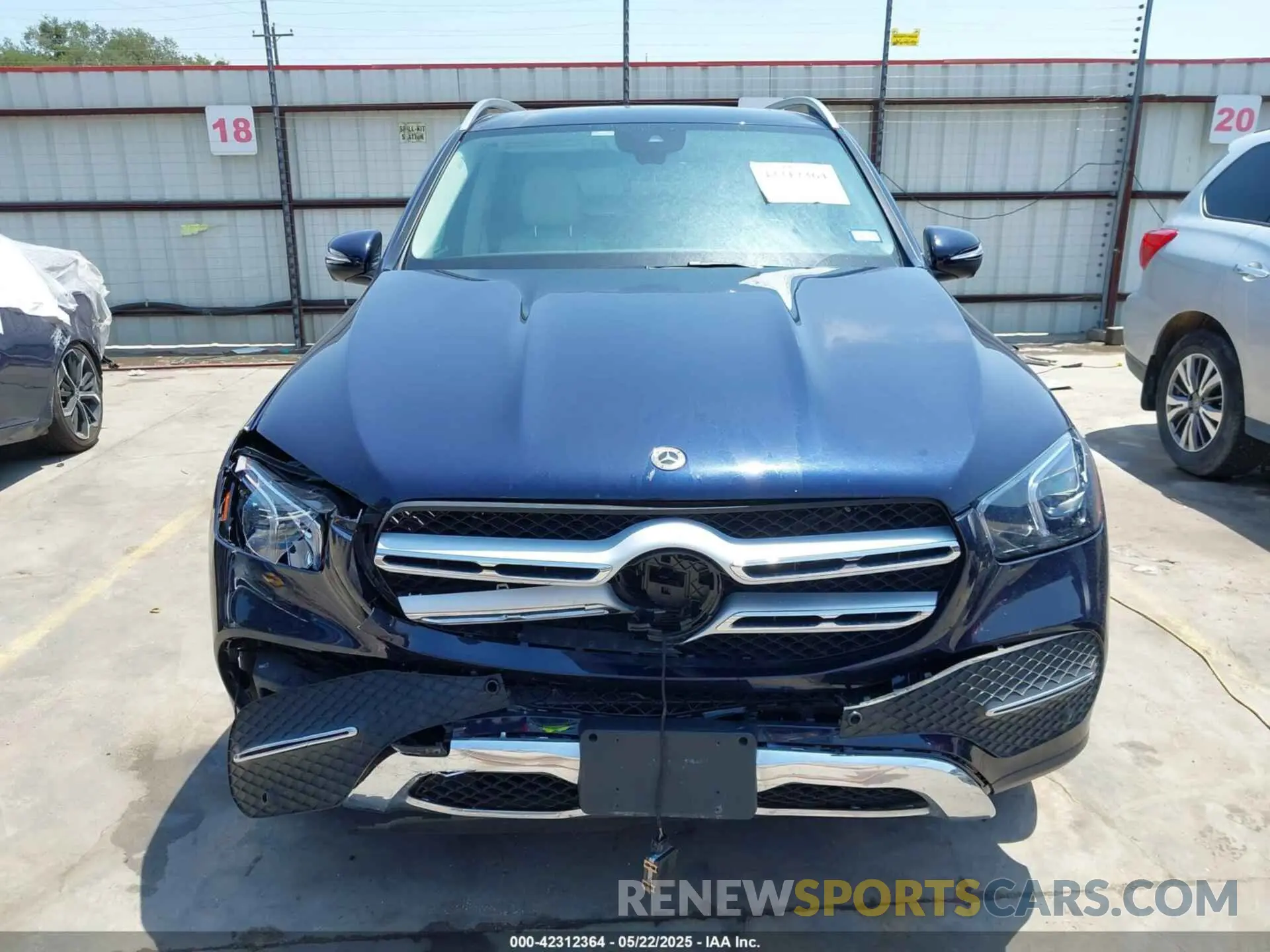 12 Photograph of a damaged car 4JGFB4JE0MA369037 MERCEDES-BENZ GLE 350 2021