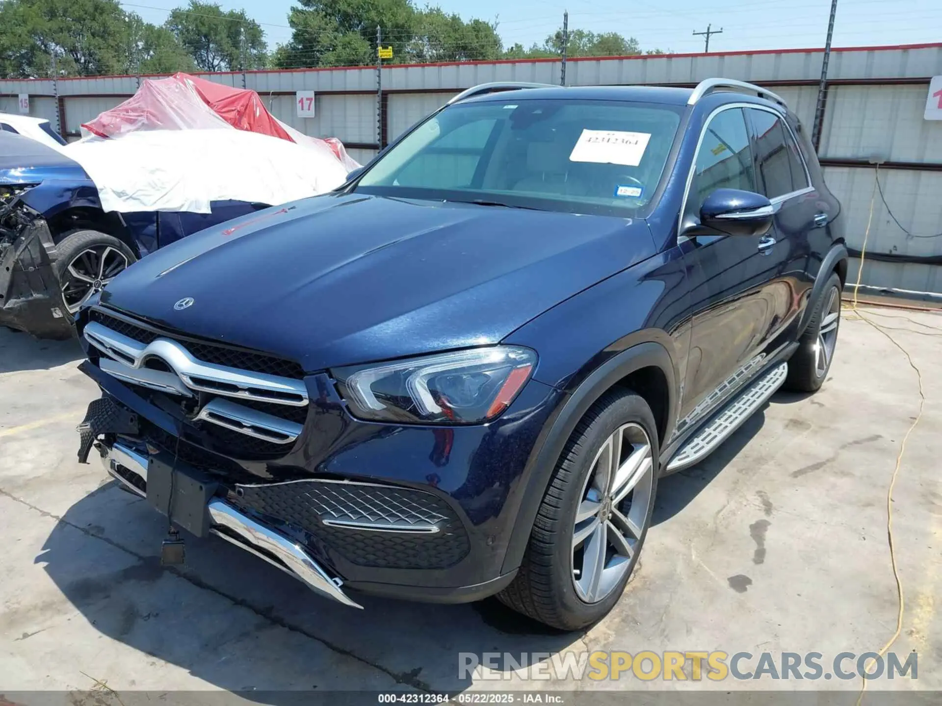 2 Photograph of a damaged car 4JGFB4JE0MA369037 MERCEDES-BENZ GLE 350 2021