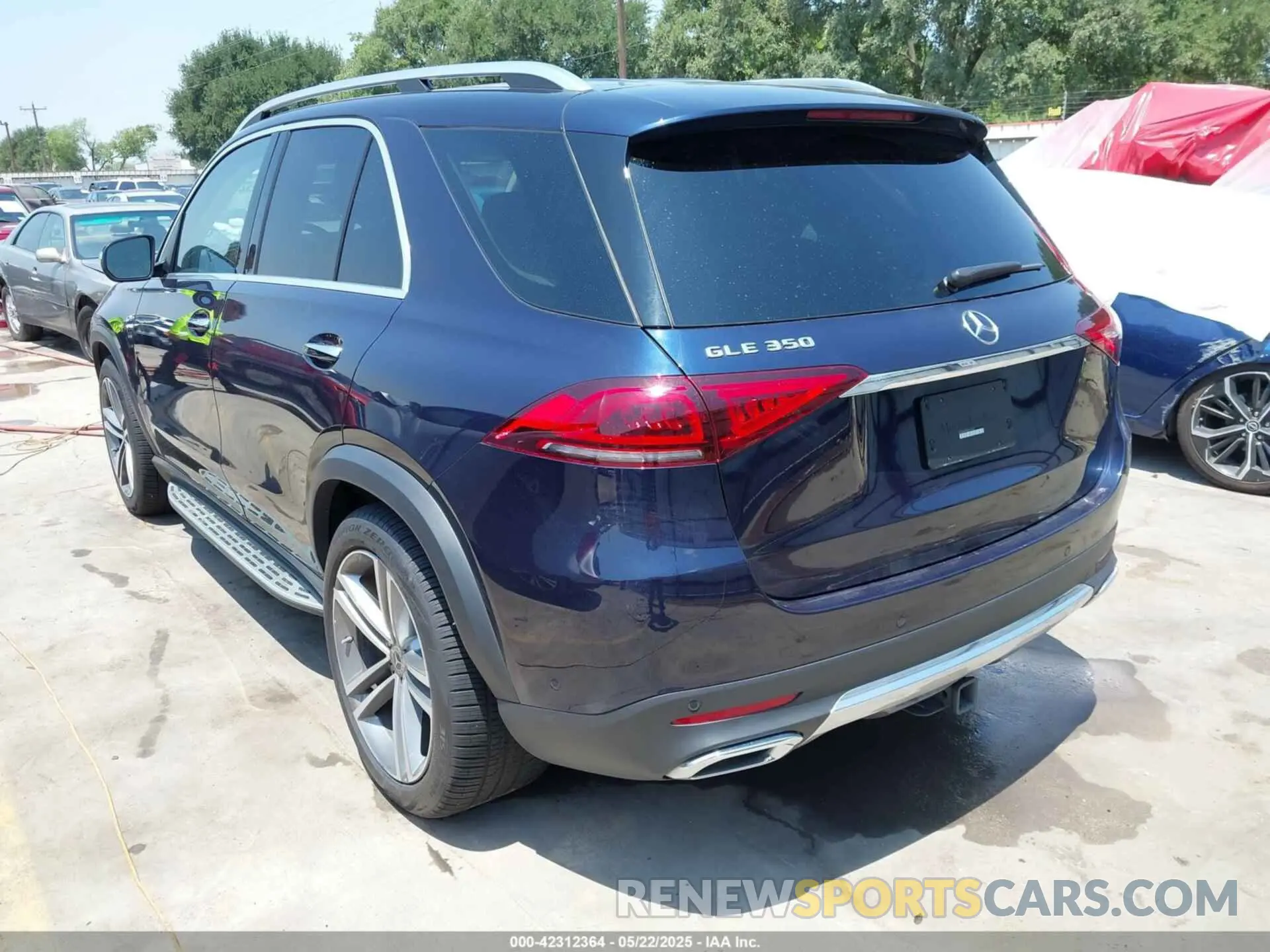 3 Photograph of a damaged car 4JGFB4JE0MA369037 MERCEDES-BENZ GLE 350 2021
