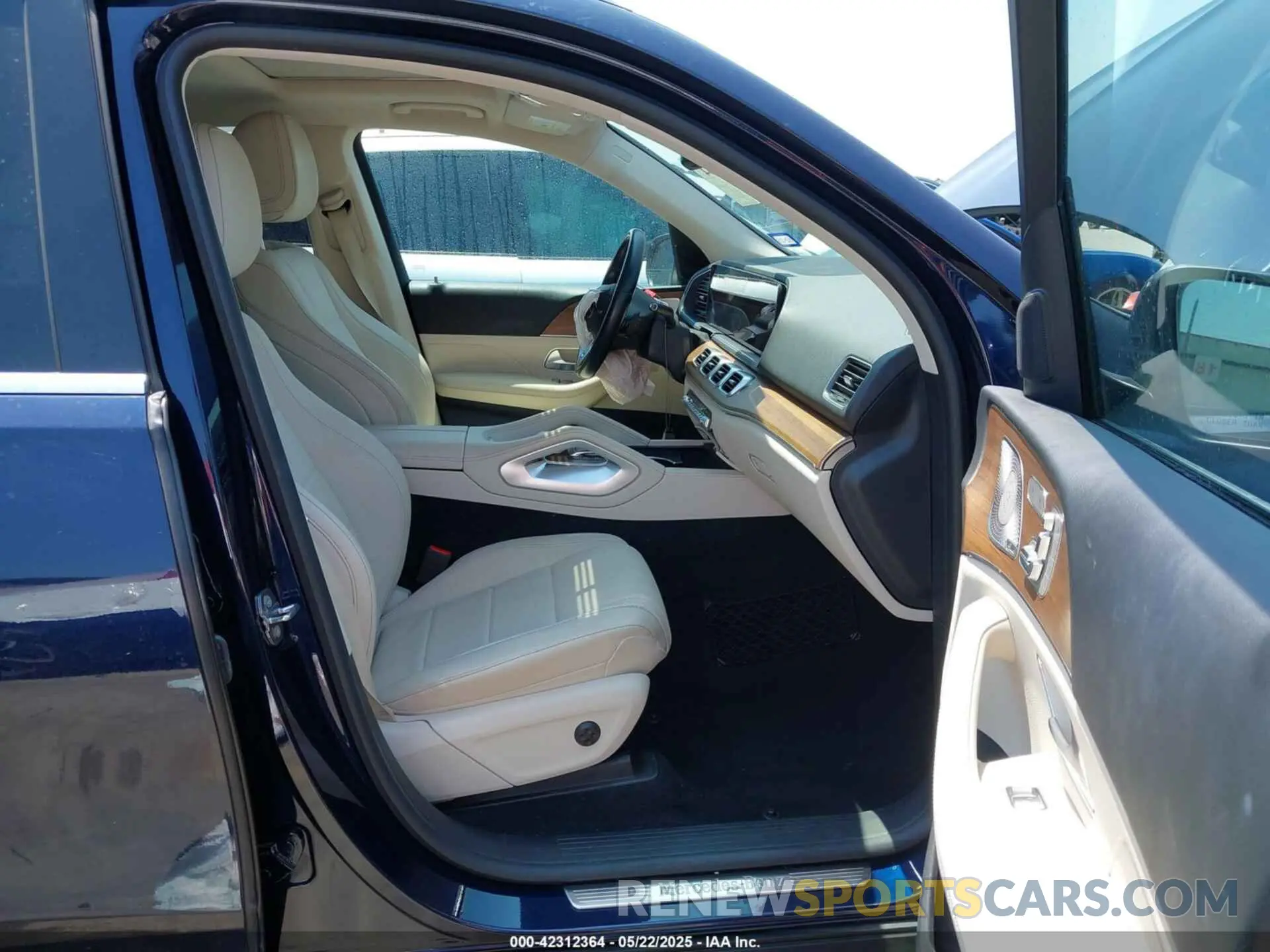 5 Photograph of a damaged car 4JGFB4JE0MA369037 MERCEDES-BENZ GLE 350 2021
