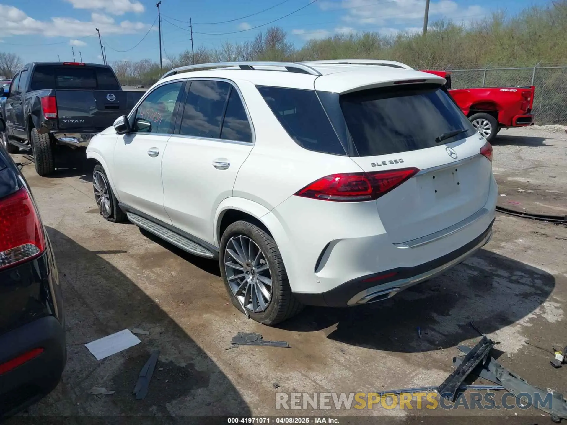 3 Photograph of a damaged car 4JGFB4KB4MA395175 MERCEDES-BENZ GLE 350 2021