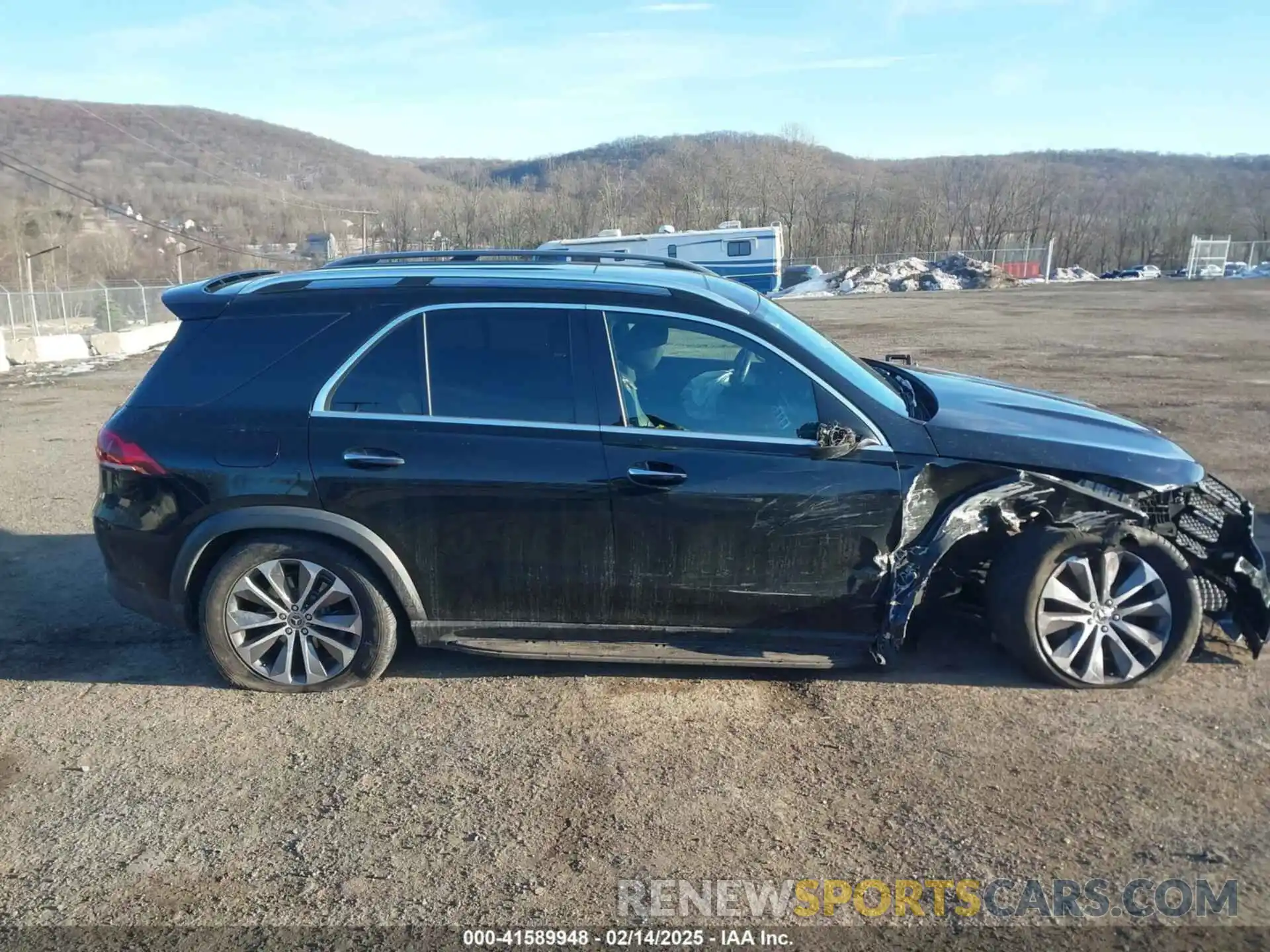 13 Photograph of a damaged car 4JGFB4KB5MA321750 MERCEDES-BENZ GLE 350 2021