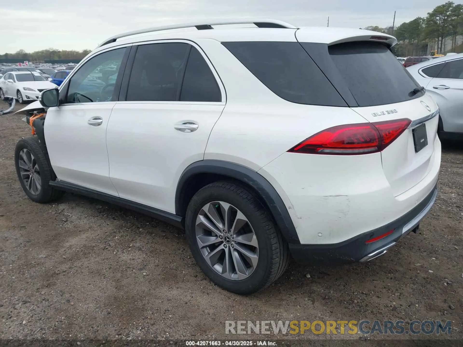 3 Photograph of a damaged car 4JGFB4KB5MA328147 MERCEDES-BENZ GLE 350 2021
