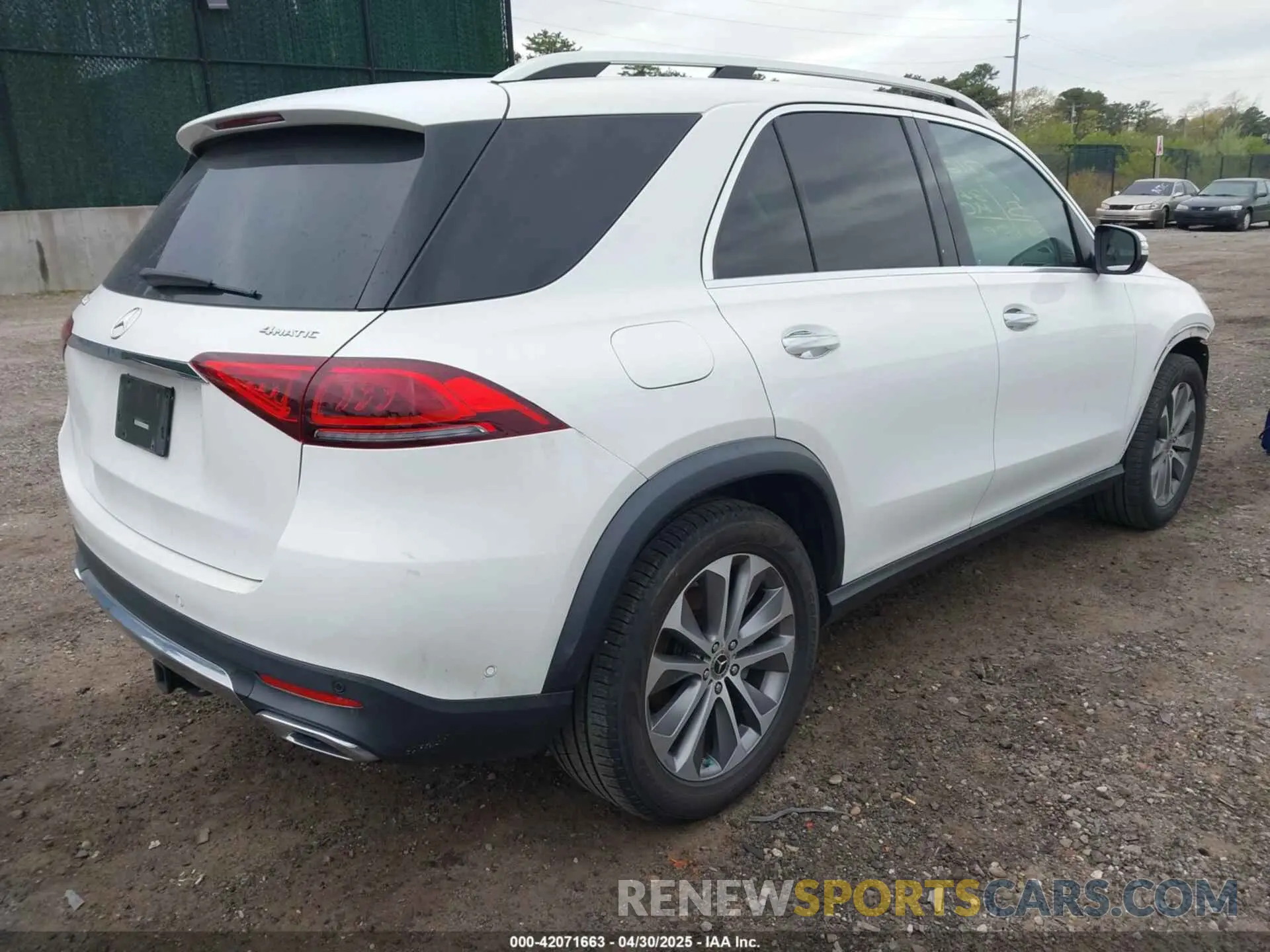 4 Photograph of a damaged car 4JGFB4KB5MA328147 MERCEDES-BENZ GLE 350 2021