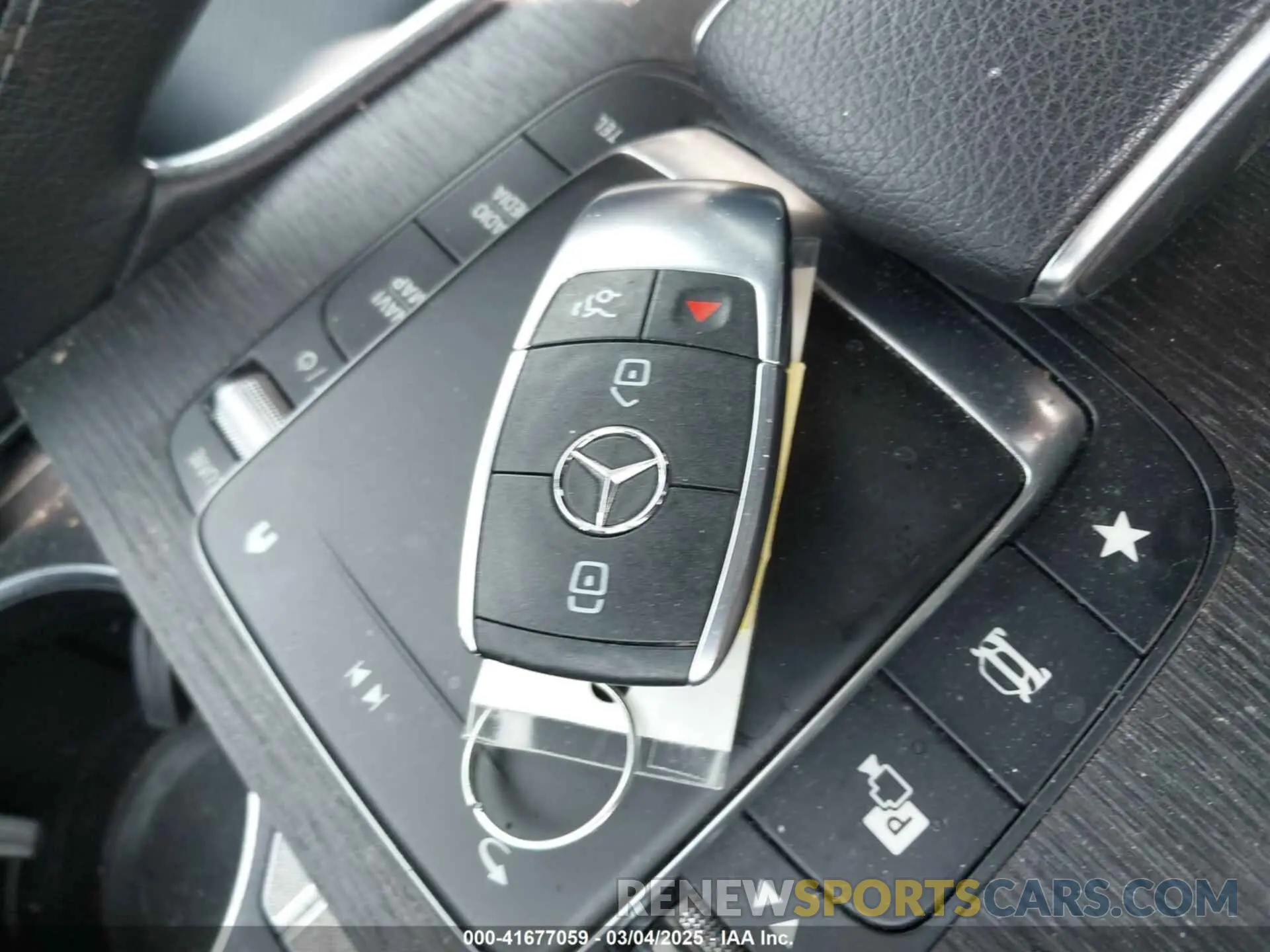 11 Photograph of a damaged car 4JGFB4KB6MA438107 MERCEDES-BENZ GLE 350 2021
