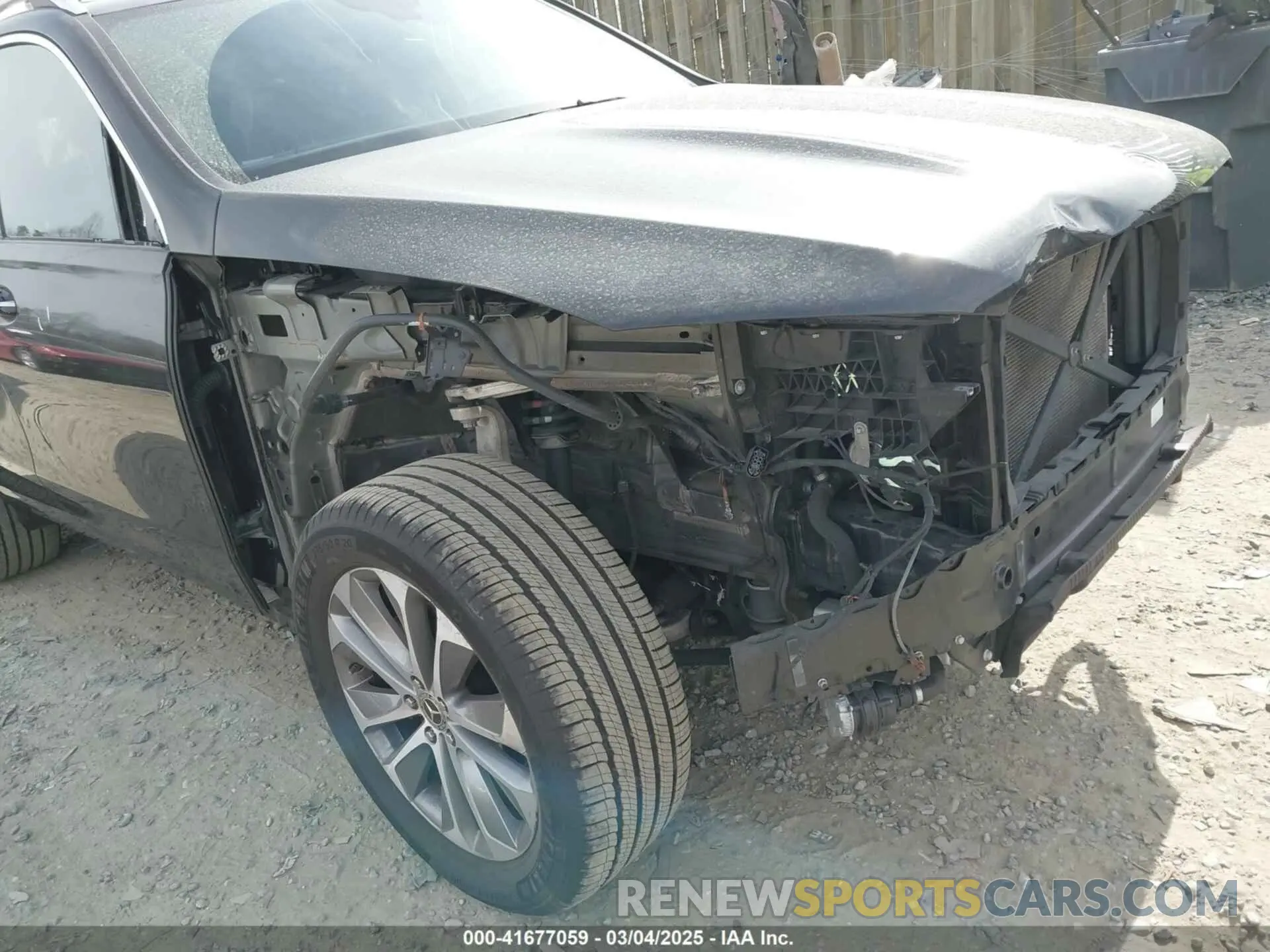 18 Photograph of a damaged car 4JGFB4KB6MA438107 MERCEDES-BENZ GLE 350 2021
