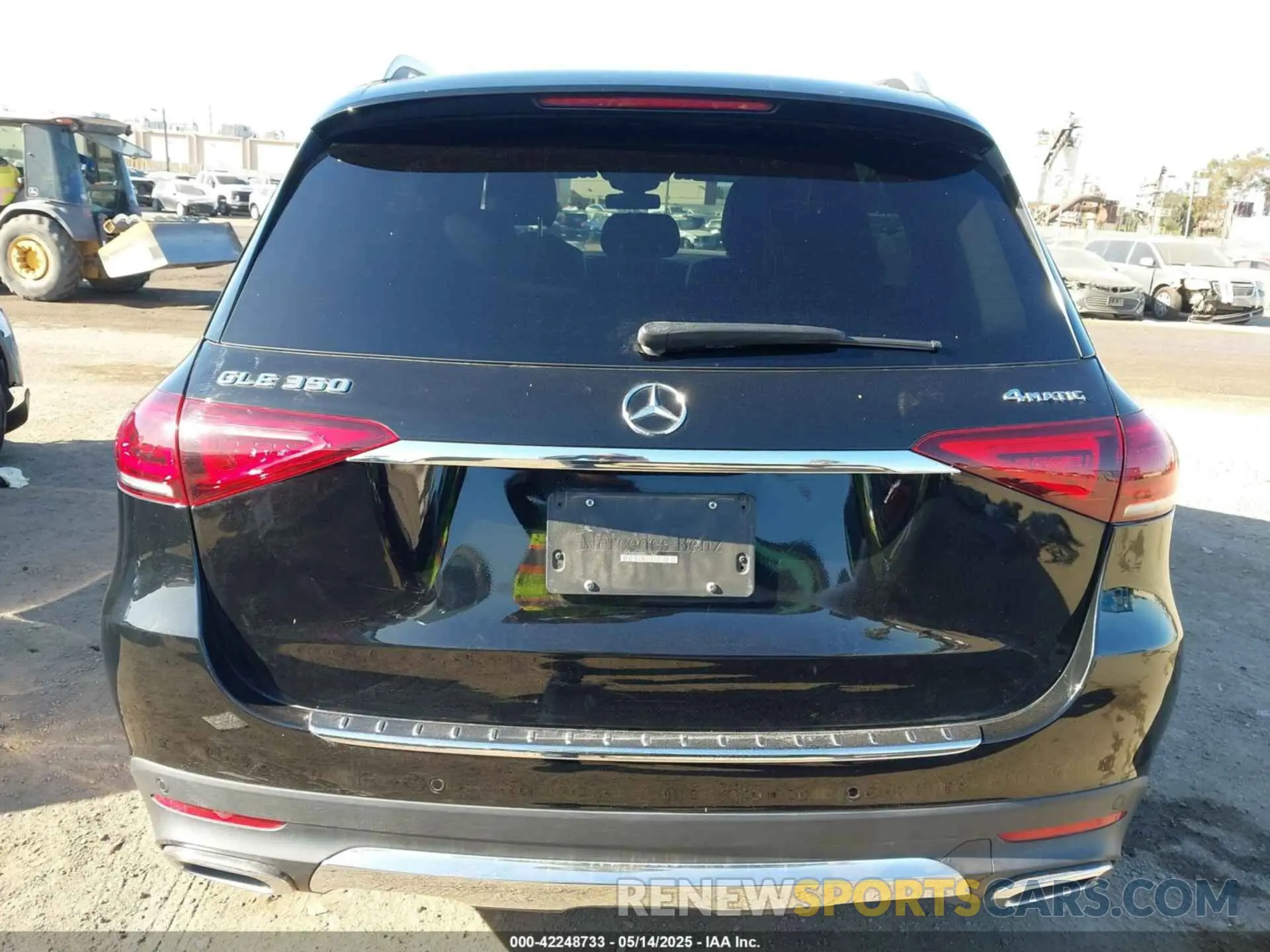16 Photograph of a damaged car 4JGFB4KB6MA517437 MERCEDES-BENZ GLE 350 2021