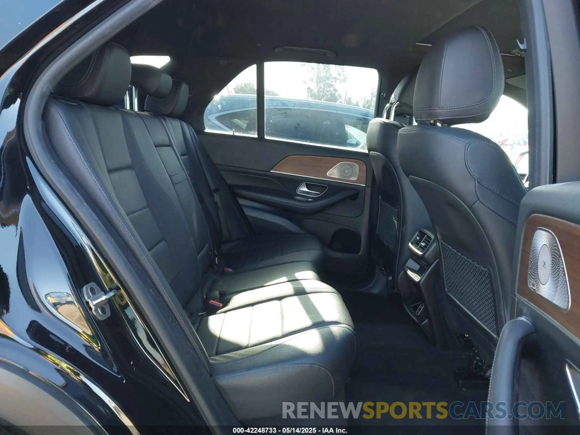 8 Photograph of a damaged car 4JGFB4KB6MA517437 MERCEDES-BENZ GLE 350 2021