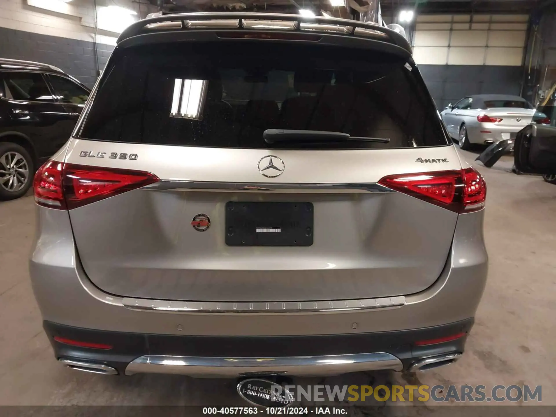 17 Photograph of a damaged car 4JGFB4KB9MA564378 MERCEDES-BENZ GLE 350 2021