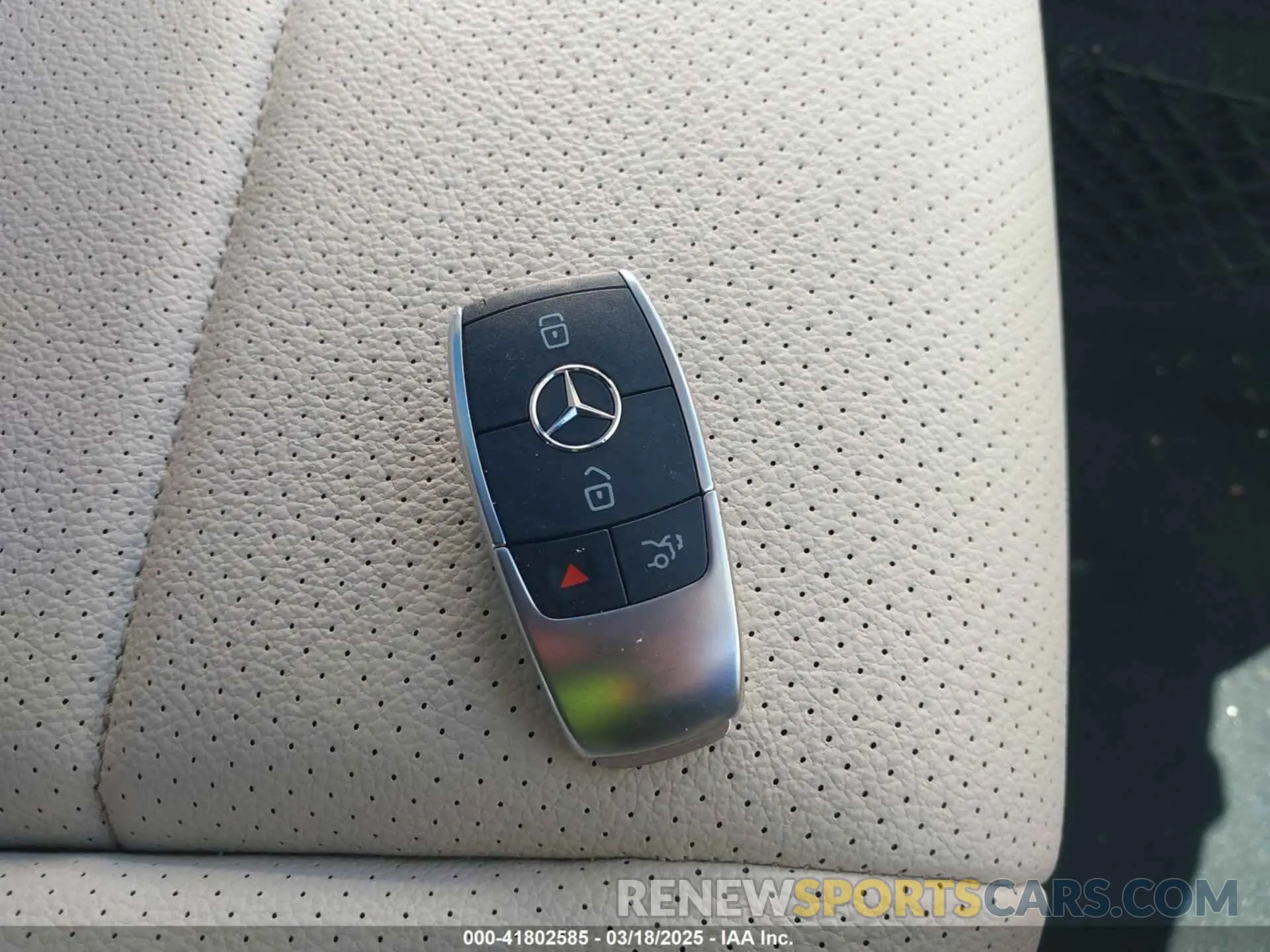 11 Photograph of a damaged car 4JGFB4KE1MA484163 MERCEDES-BENZ GLE 350 2021