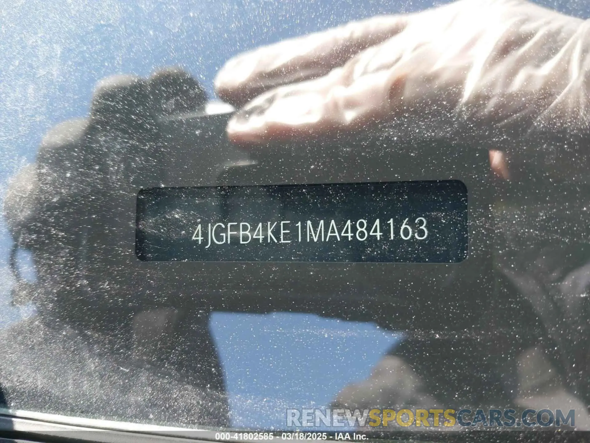 9 Photograph of a damaged car 4JGFB4KE1MA484163 MERCEDES-BENZ GLE 350 2021