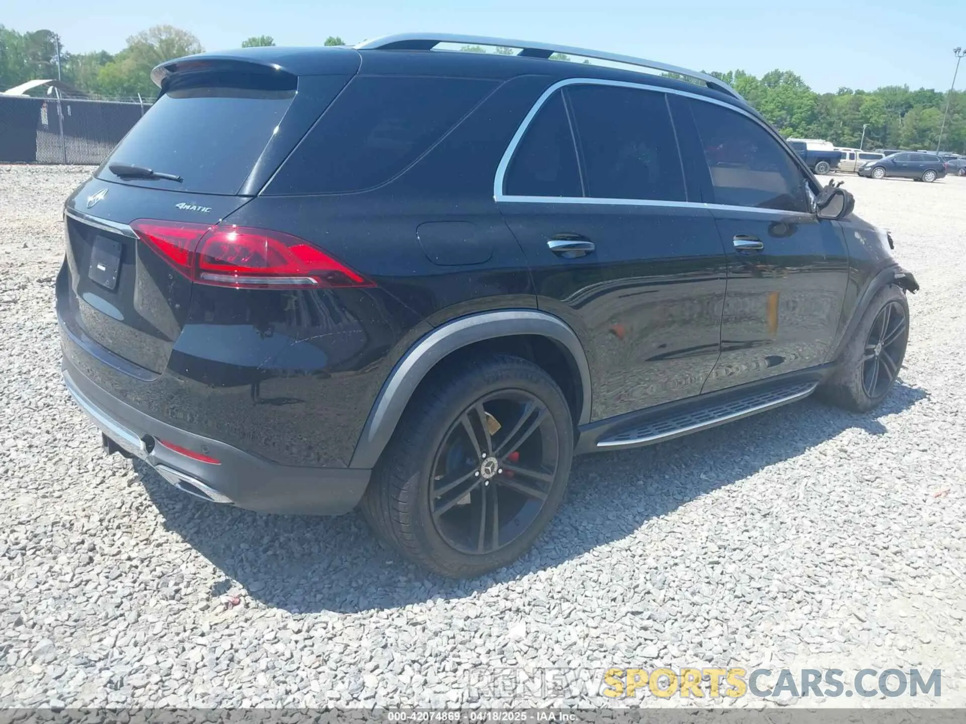 4 Photograph of a damaged car 4JGFB4KE1MA513435 MERCEDES-BENZ GLE 350 2021