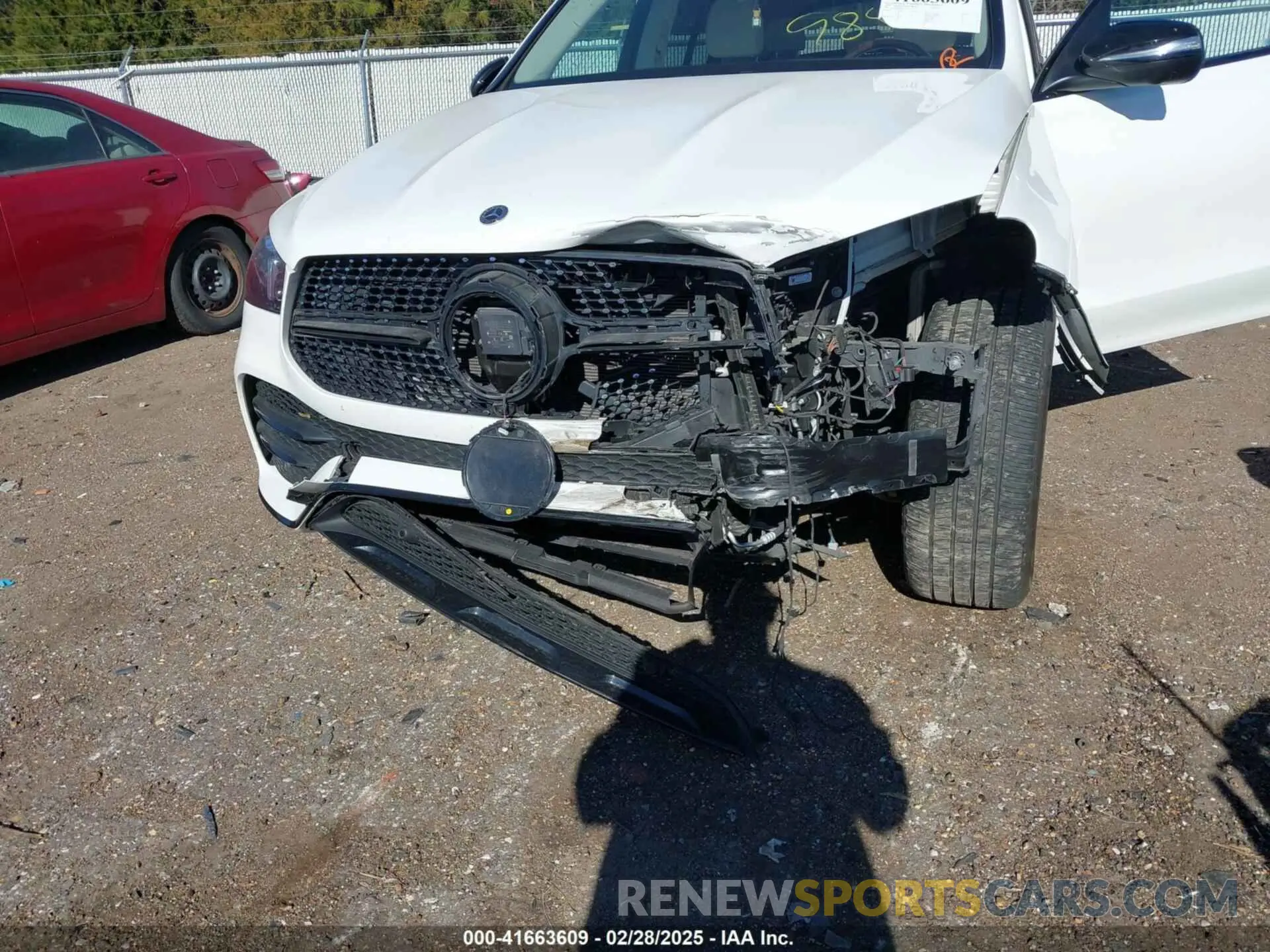 6 Photograph of a damaged car 4JGFB4JB1NA579119 MERCEDES-BENZ GLE 350 2022
