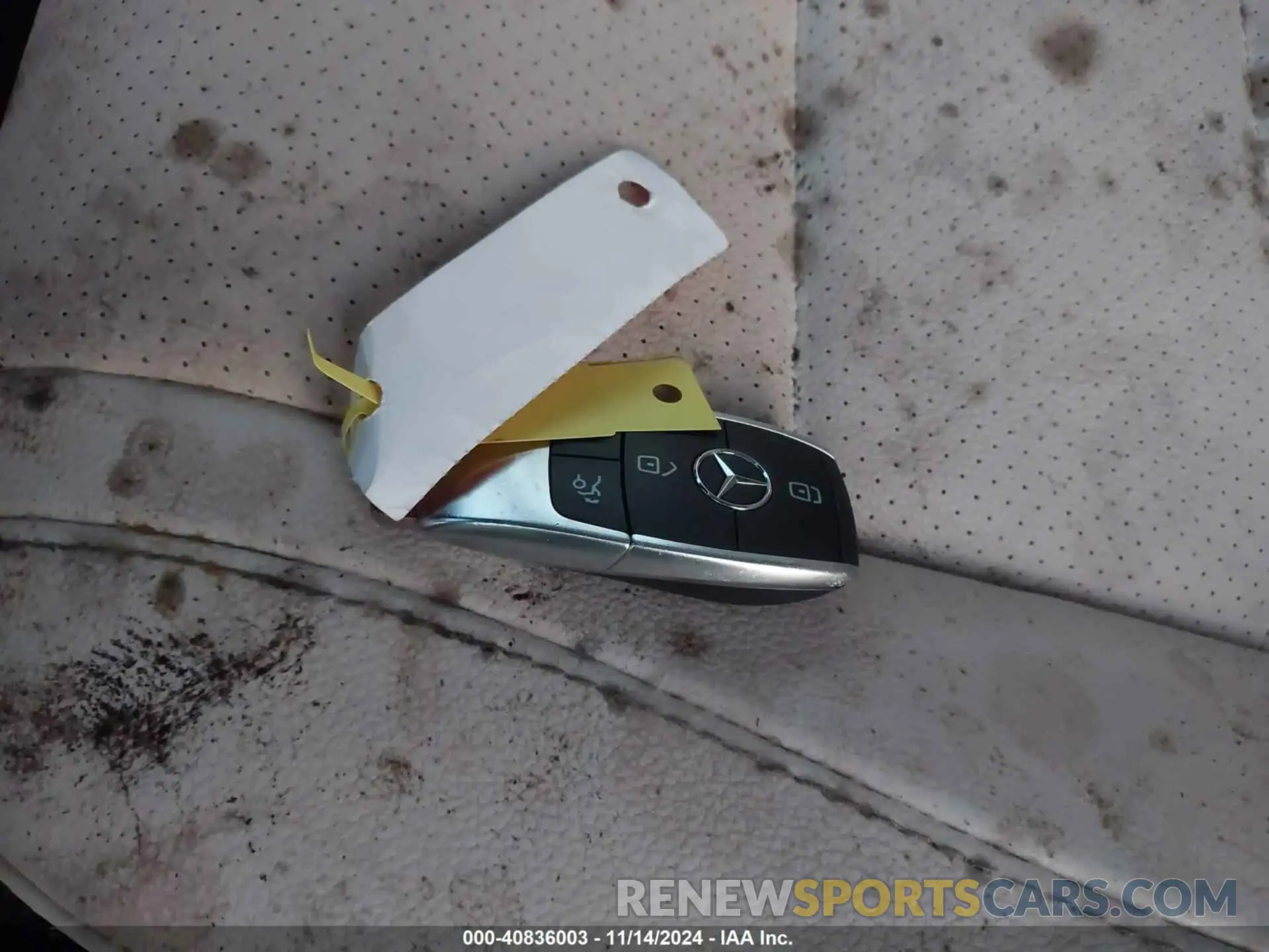 11 Photograph of a damaged car 4JGFB4JB1NA770538 MERCEDES-BENZ GLE 350 2022
