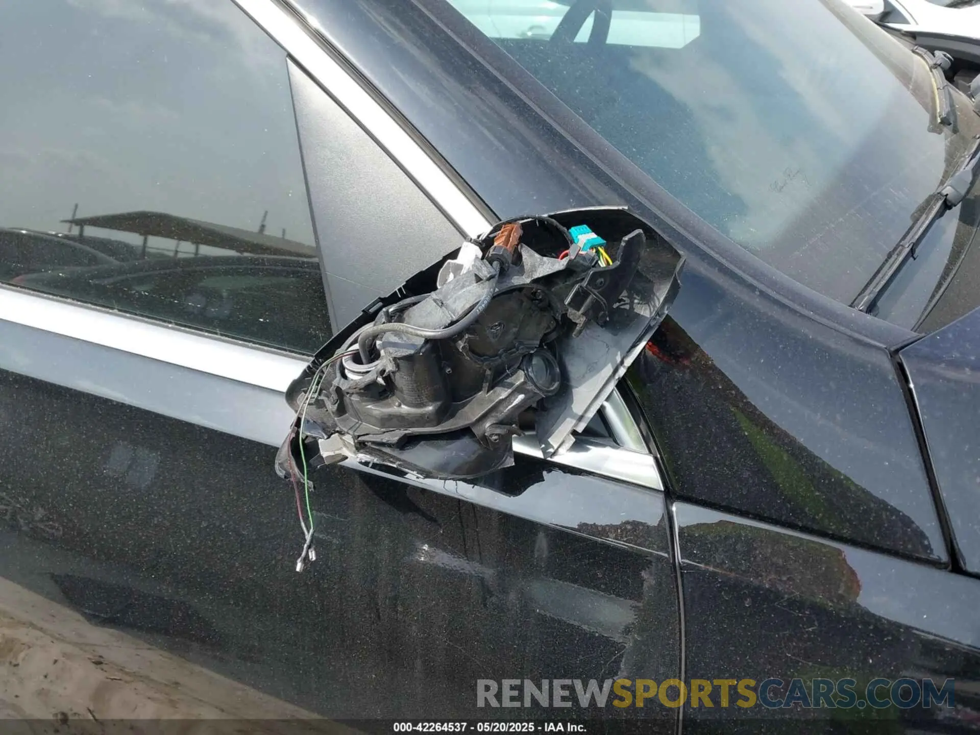 18 Photograph of a damaged car 4JGFB4JB3NA770590 MERCEDES-BENZ GLE 350 2022