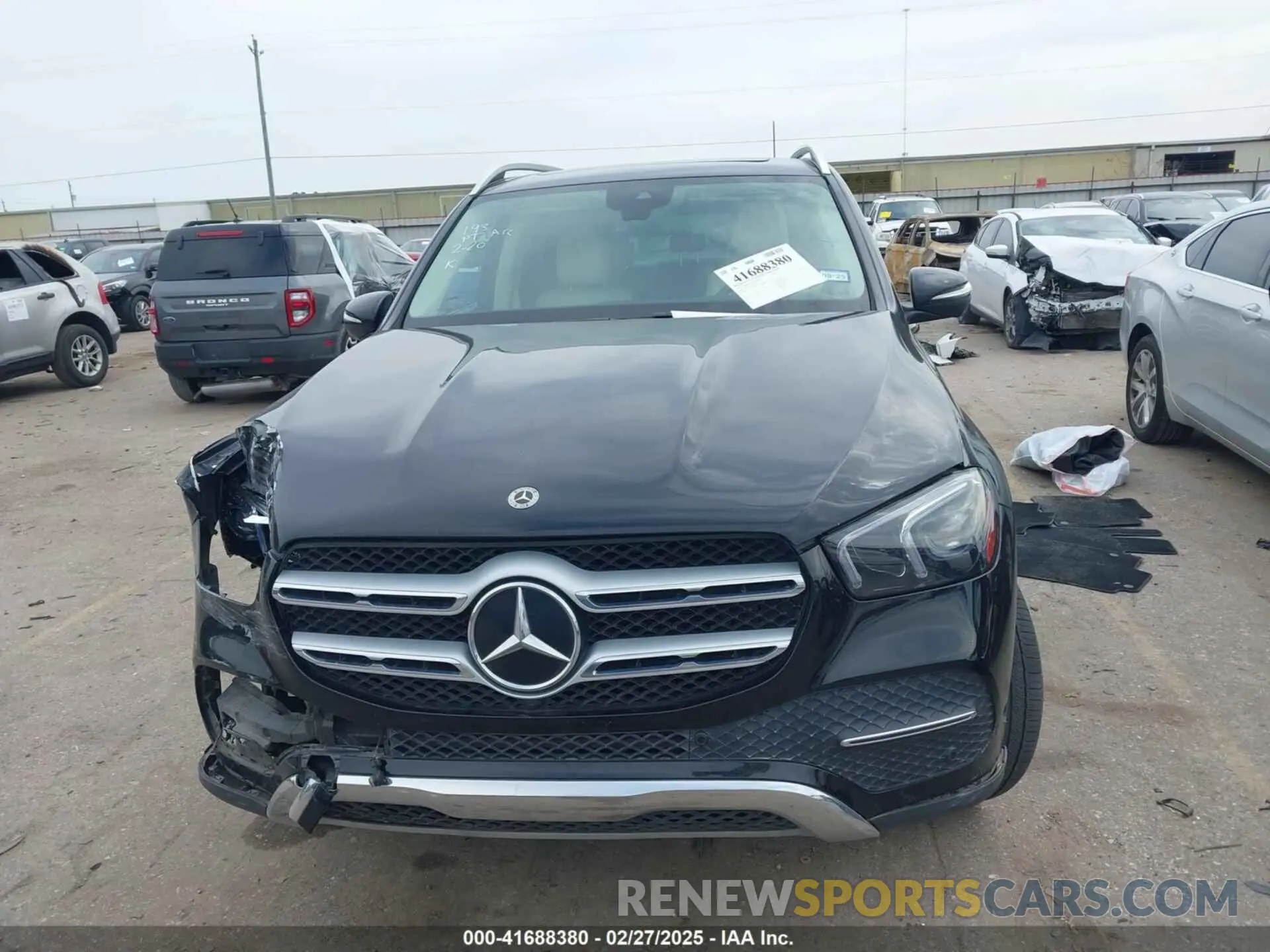 12 Photograph of a damaged car 4JGFB4JB3NA794839 MERCEDES-BENZ GLE 350 2022