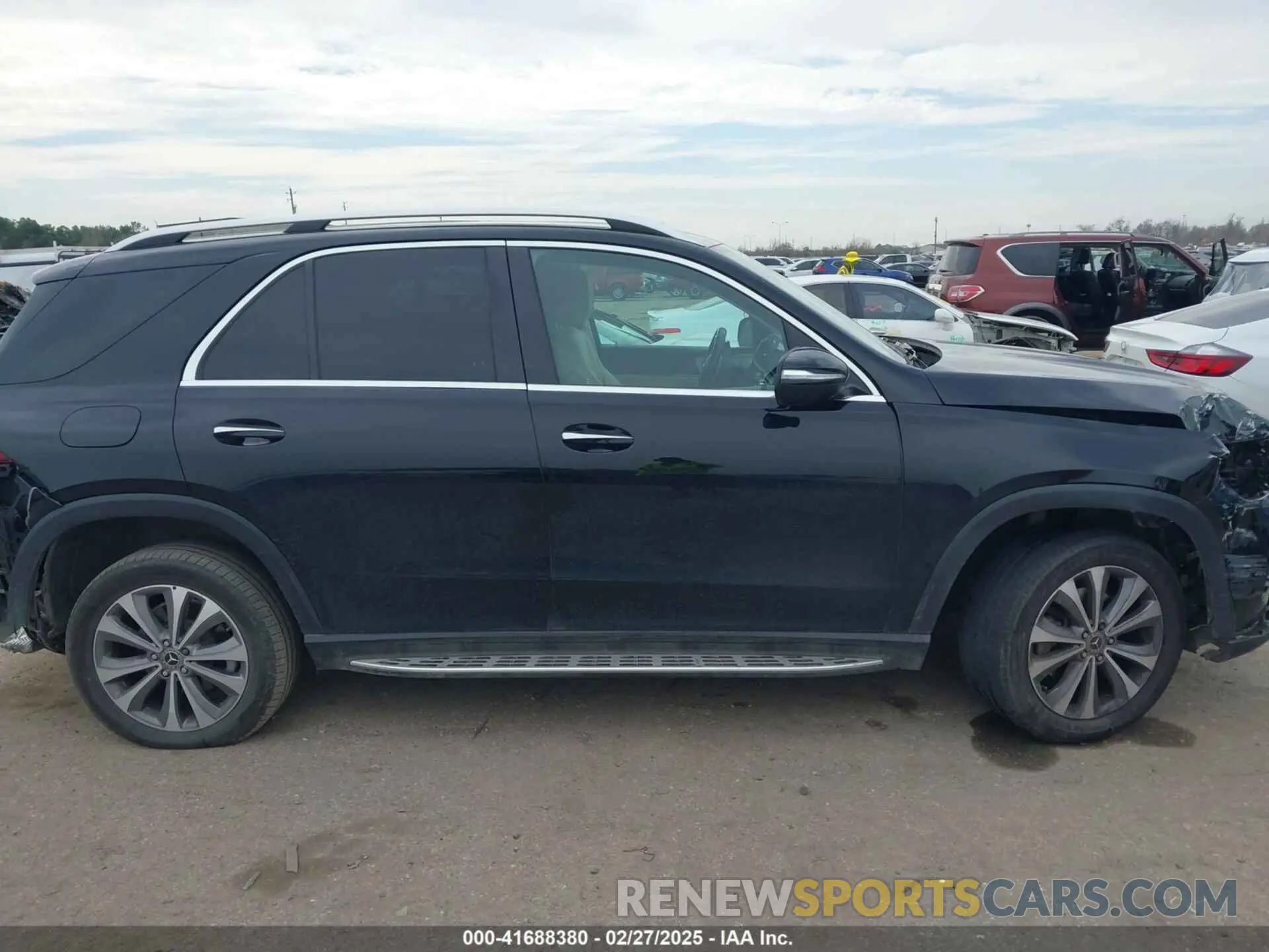 13 Photograph of a damaged car 4JGFB4JB3NA794839 MERCEDES-BENZ GLE 350 2022