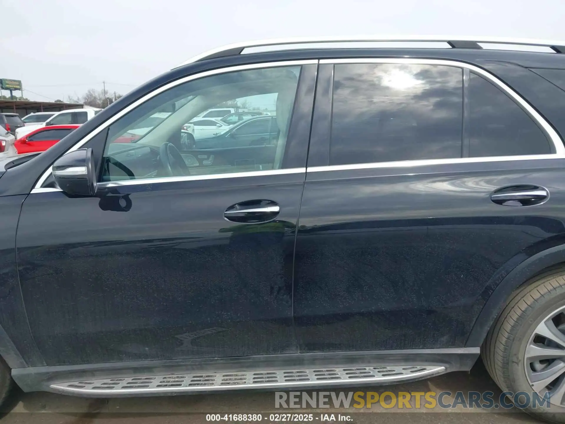 14 Photograph of a damaged car 4JGFB4JB3NA794839 MERCEDES-BENZ GLE 350 2022