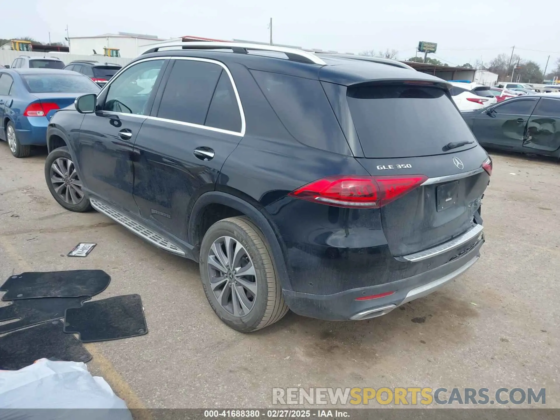 3 Photograph of a damaged car 4JGFB4JB3NA794839 MERCEDES-BENZ GLE 350 2022