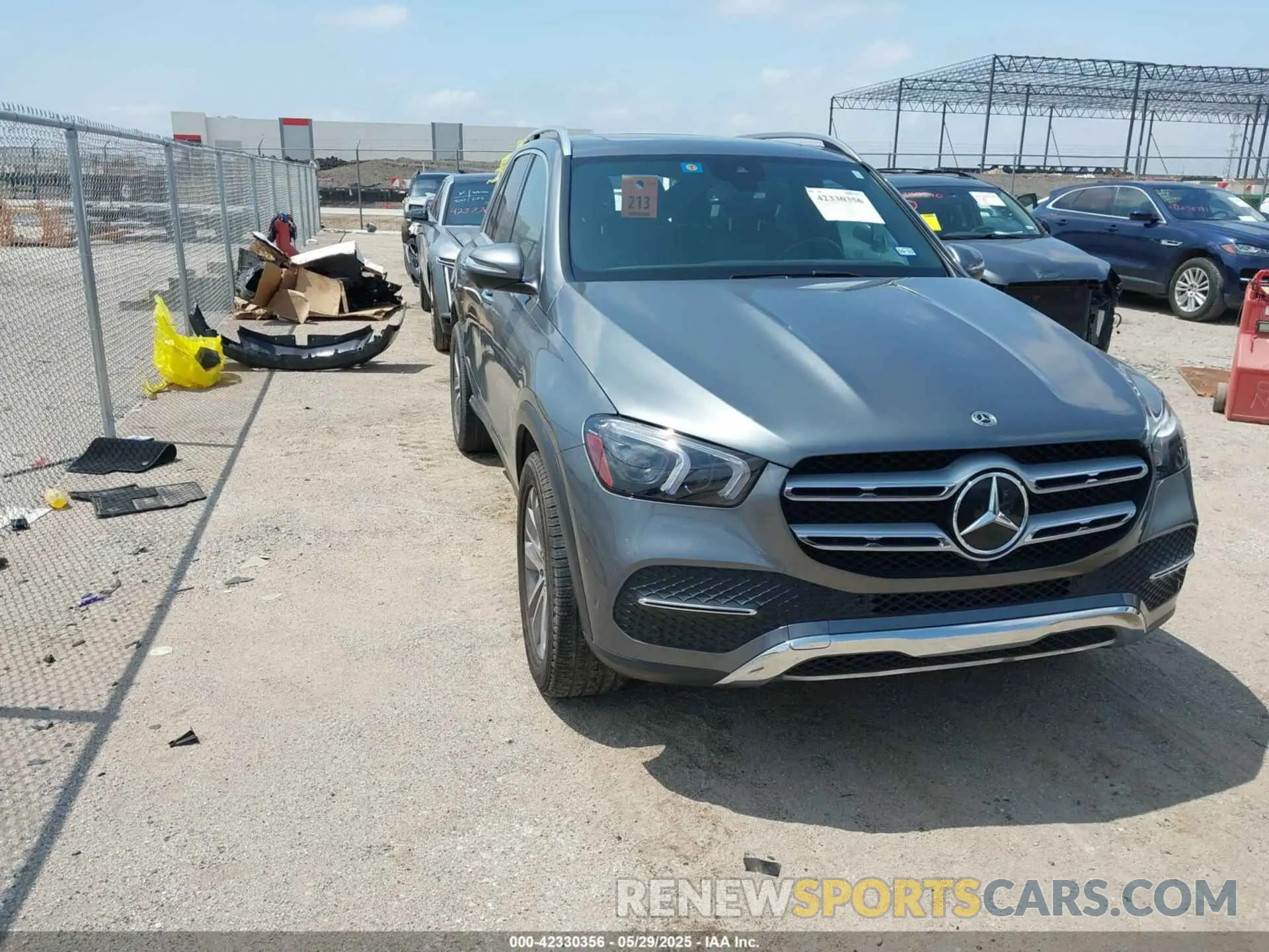 1 Photograph of a damaged car 4JGFB4JB4NA762692 MERCEDES-BENZ GLE 350 2022