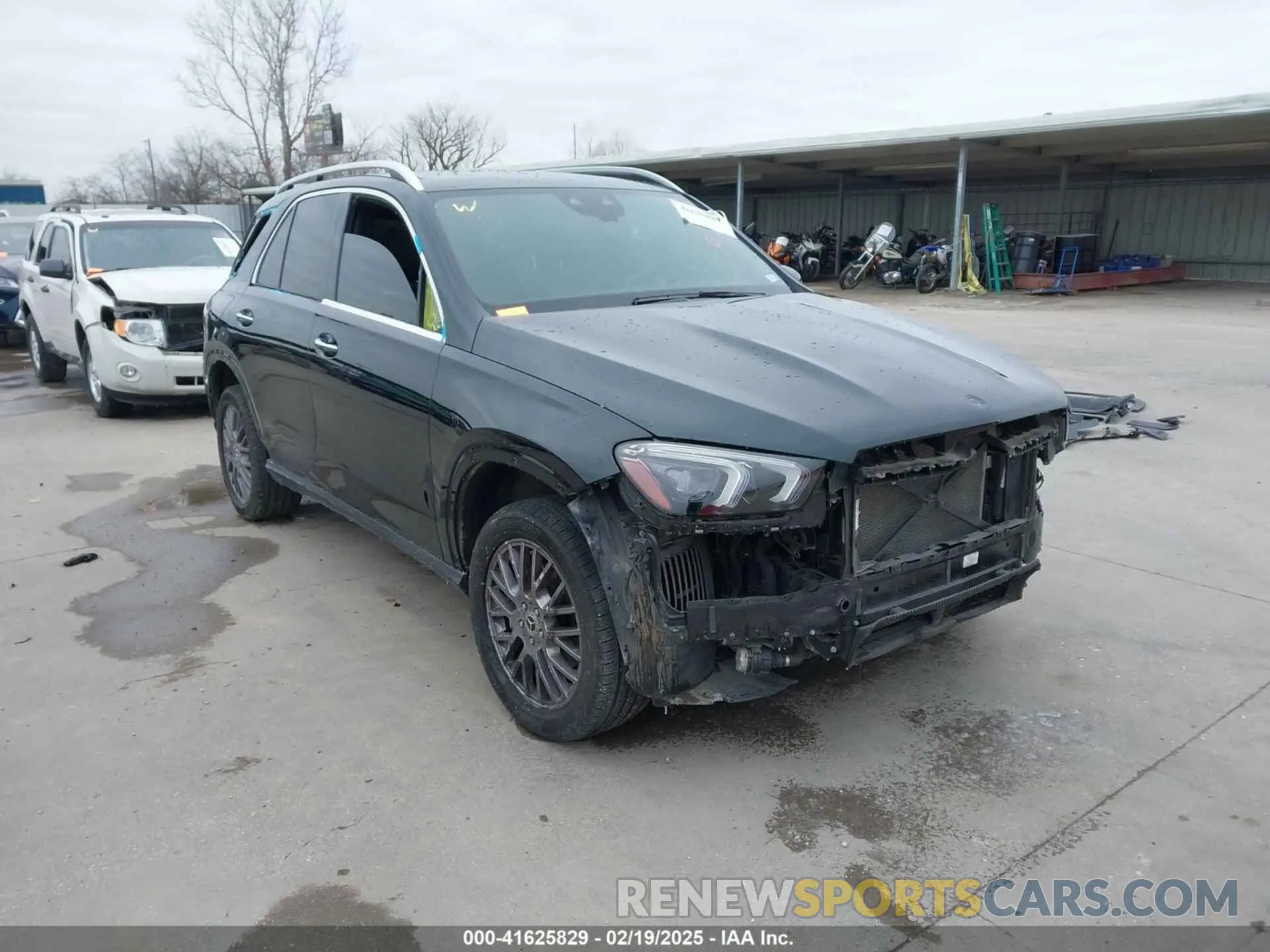 1 Photograph of a damaged car 4JGFB4JB5NA639970 MERCEDES-BENZ GLE 350 2022