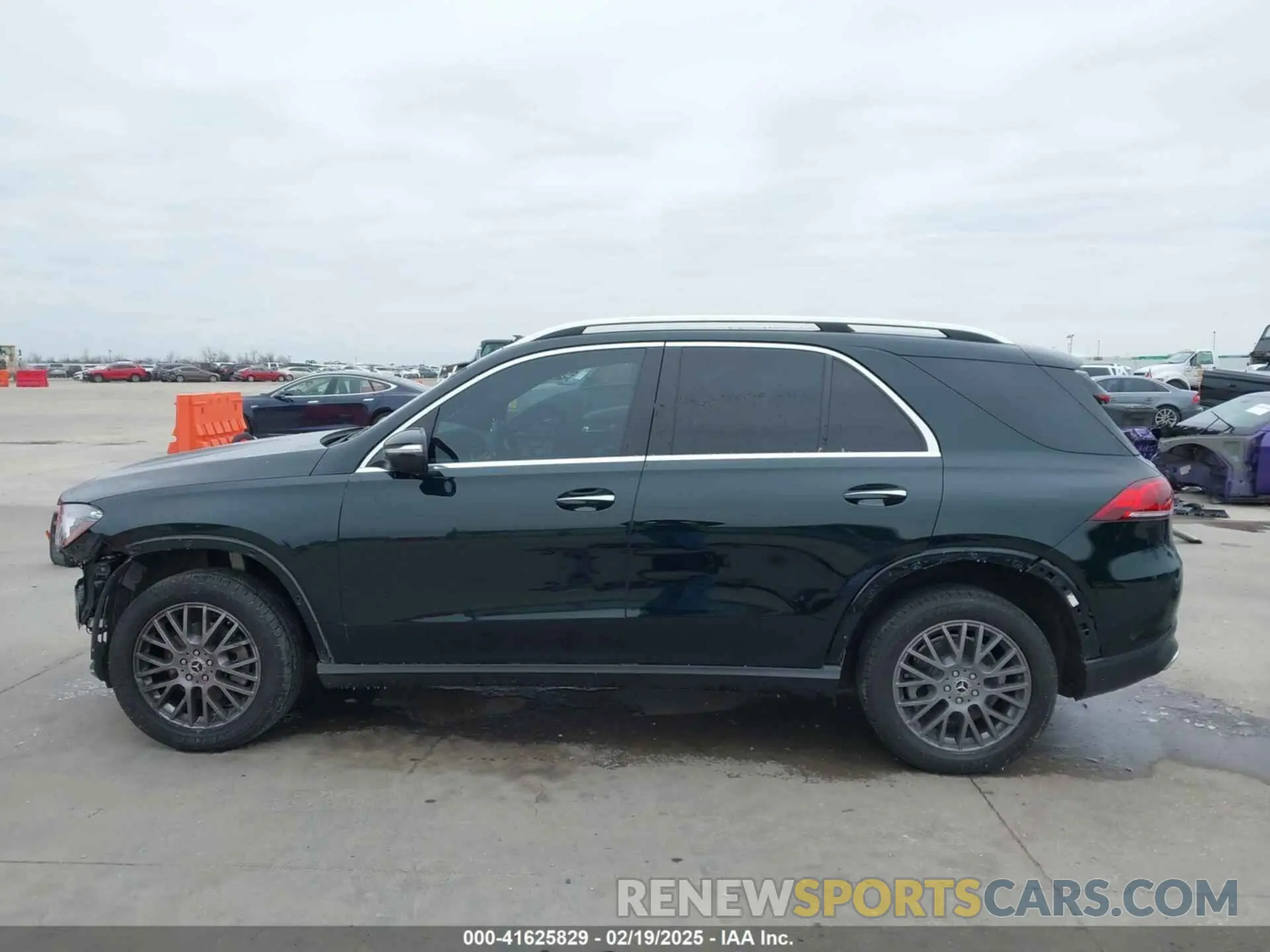 15 Photograph of a damaged car 4JGFB4JB5NA639970 MERCEDES-BENZ GLE 350 2022
