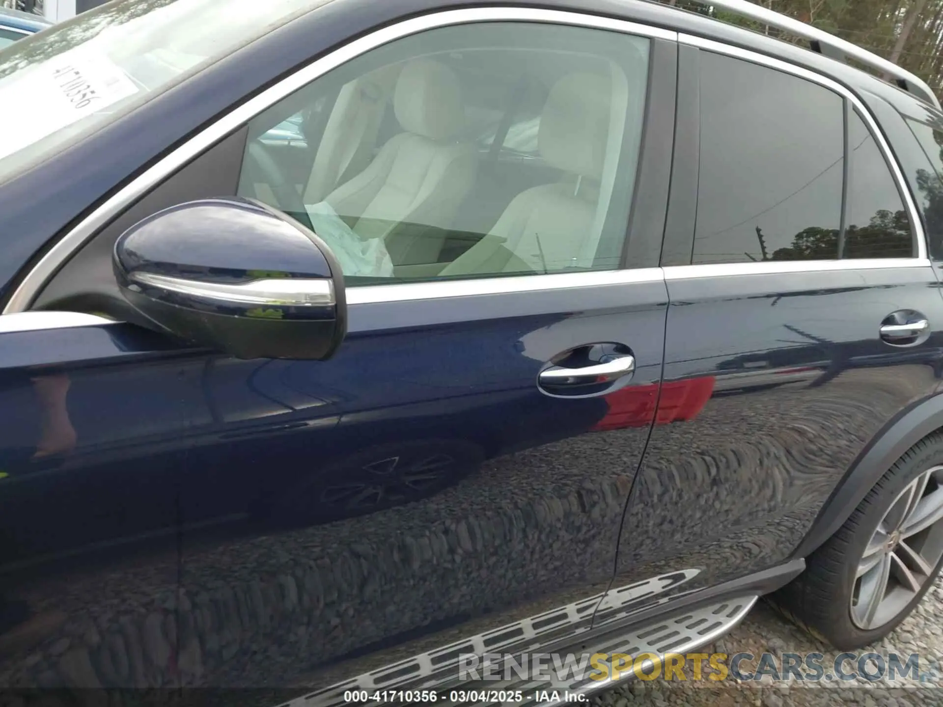 14 Photograph of a damaged car 4JGFB4JB5NA659586 MERCEDES-BENZ GLE 350 2022