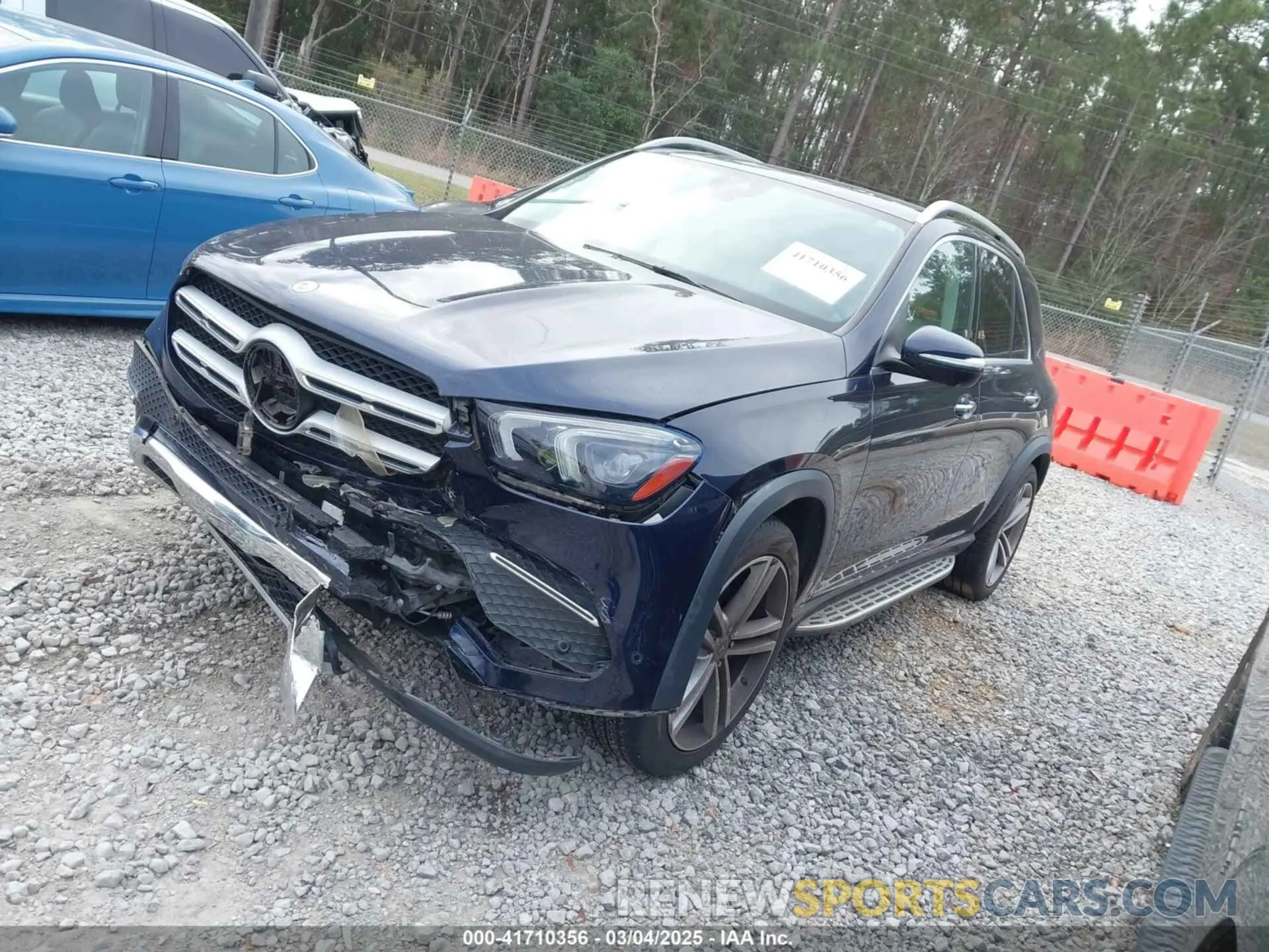2 Photograph of a damaged car 4JGFB4JB5NA659586 MERCEDES-BENZ GLE 350 2022