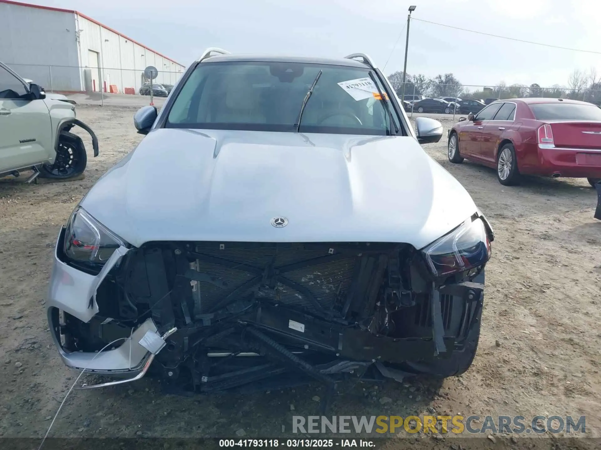 12 Photograph of a damaged car 4JGFB4JB5NA818851 MERCEDES-BENZ GLE 350 2022