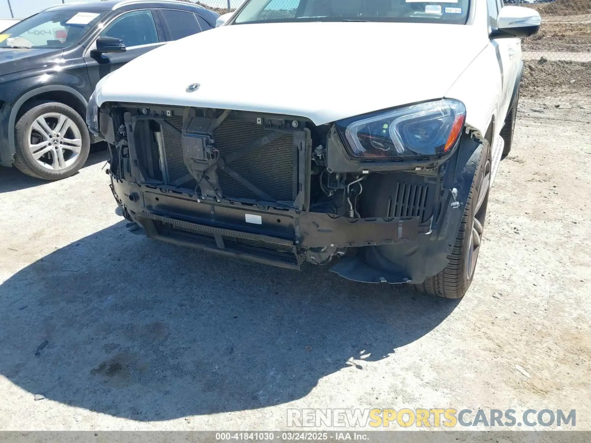 6 Photograph of a damaged car 4JGFB4JB7NA691861 MERCEDES-BENZ GLE 350 2022